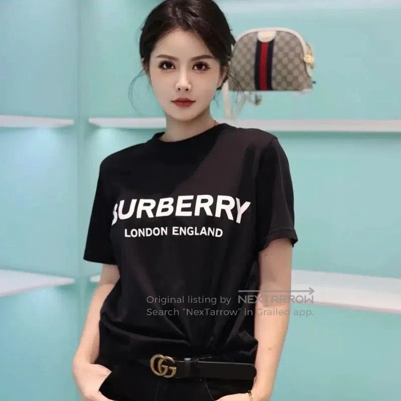 Burberry Burberry Black Cotton Women's T-Shirt. Size S / US 4 / IT 40 - 8 Thumbnail