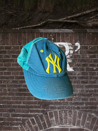 New York Yankees Vintage New York Yankees Cap Size ONE SIZE - 1 Thumbnail