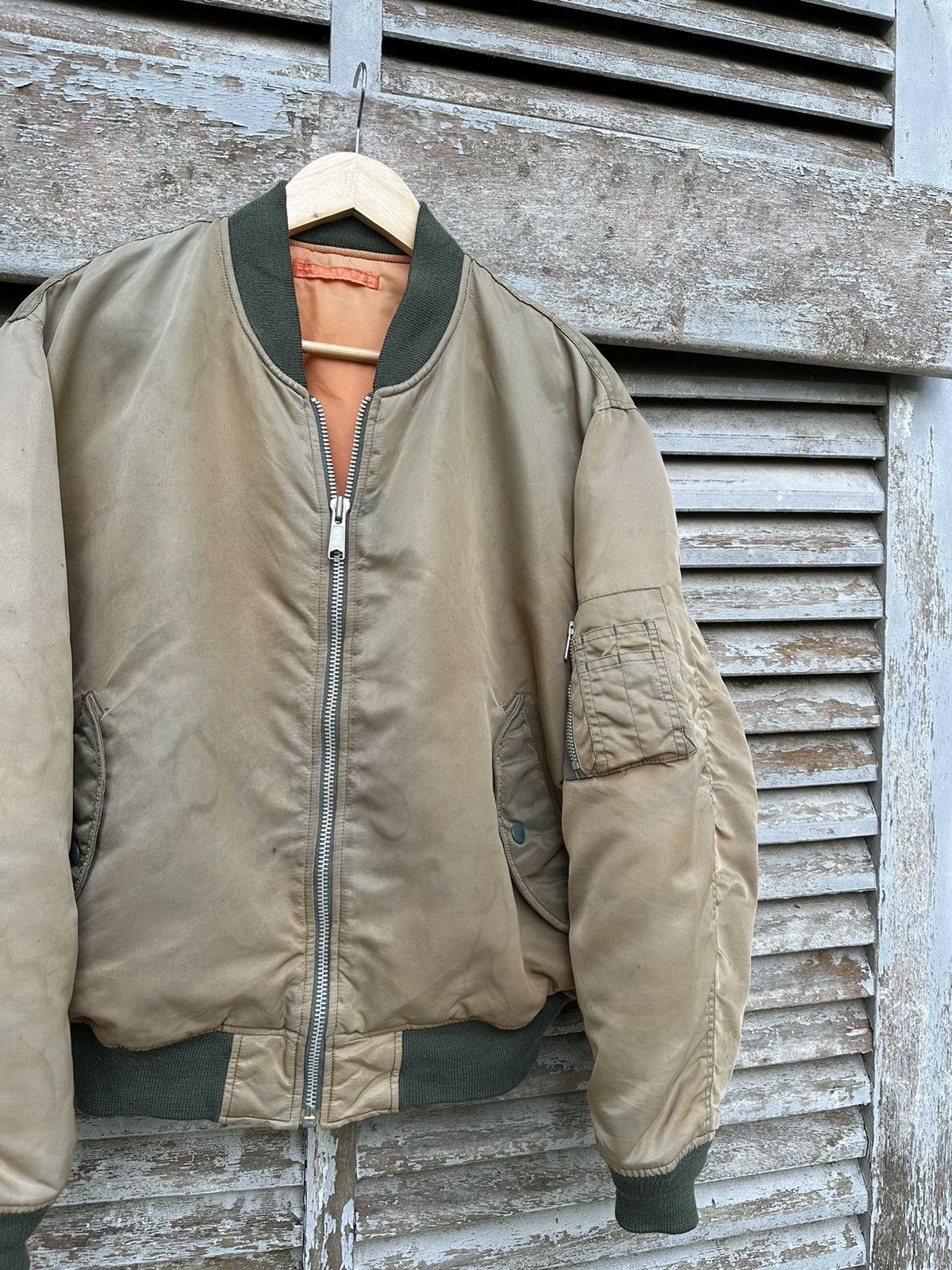 Vintage 🪖Vintage Faded Uniqlo MA-1 Man Intermediate Bomber Jacket Size US M / EU 48-50 / 2 - 6 Thumbnail