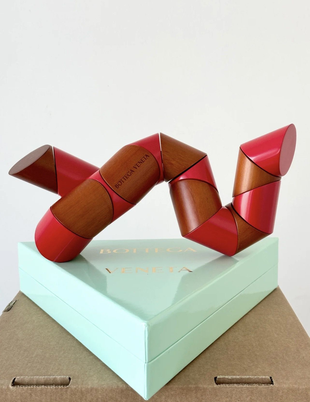 Bottega Veneta 🐍 Bottega Veneta wooden snake home decor Size ONE SIZE - 2 Thumbnail