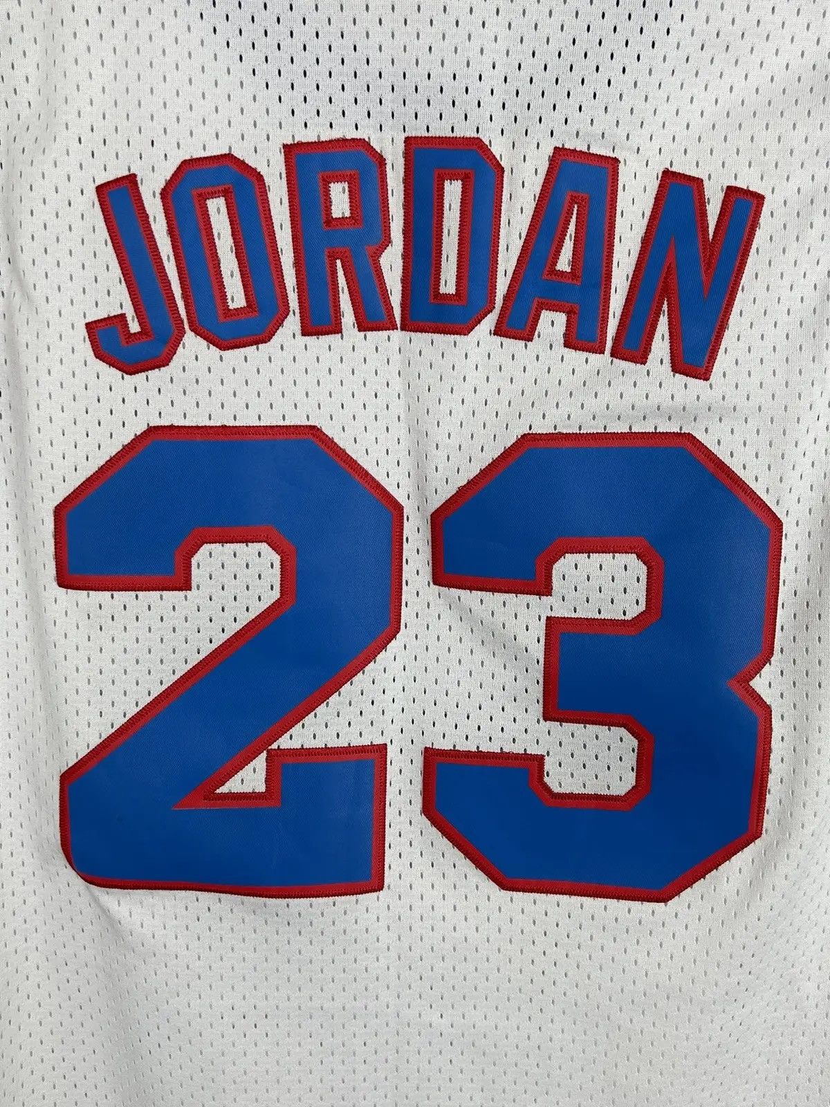 Champion BNWT 90s Vintage Champion Tune Squad Jordan #23 Jersey Size US S / EU 44-46 / 1 - 8 Thumbnail