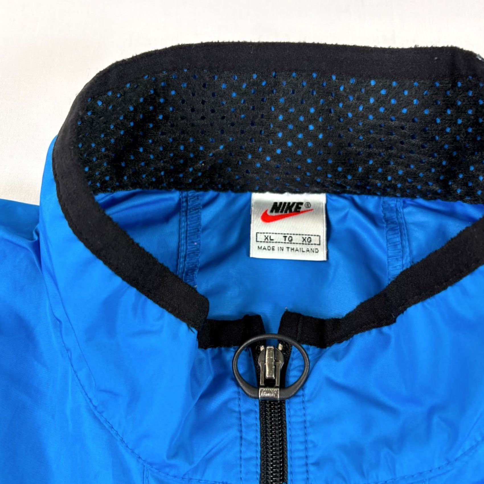 Nike VINTAGE Nike Jacket Mens XL Blue Windbreaker Full Zip 90s Logo Windbreaker Mens XL Blue Nike Jacket Size US XL / EU 56 / 4 - 5 Thumbnail