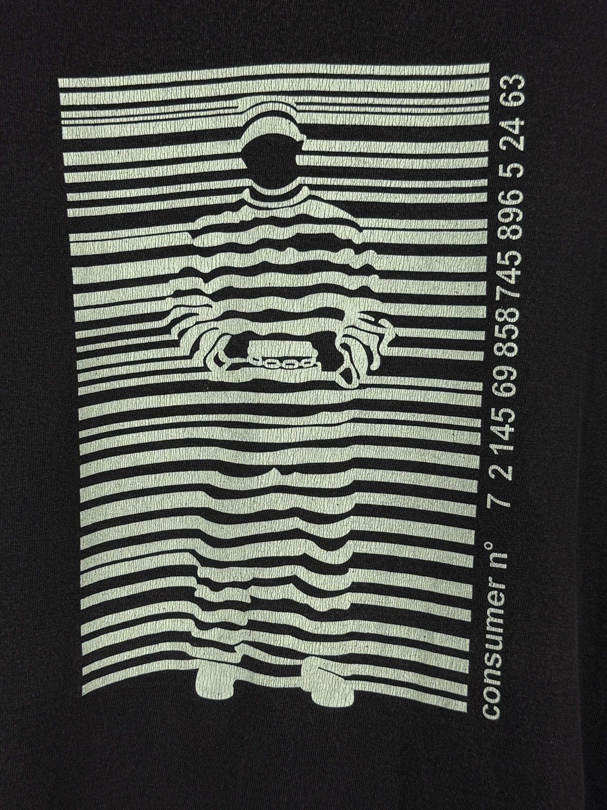 Vintage Y2K Vintage Unfledged Banksy Barcode Prisoner Graphic Tee Size US XL / EU 56 / 4 - 3 Thumbnail