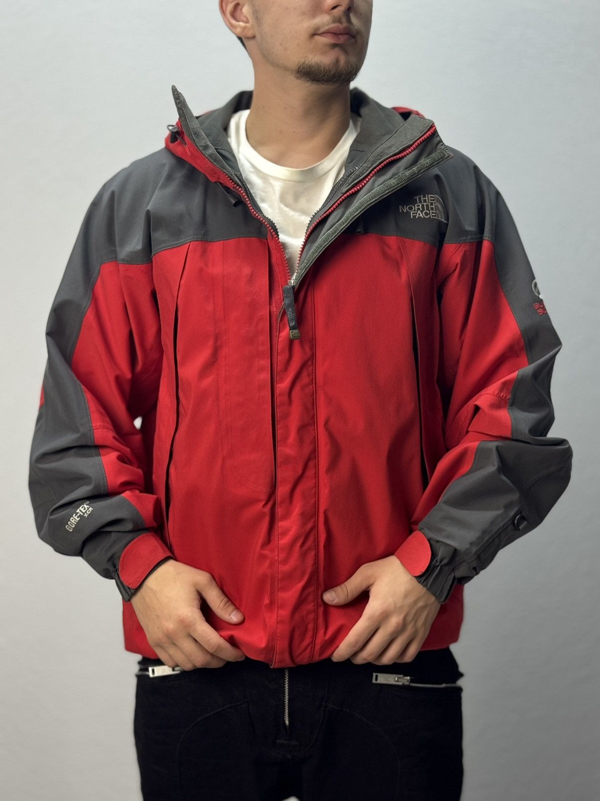 The North Face Vintage The north Face Gore-Tex Red Outdoor Arcteryx Style Size US M / EU 48-50 / 2 - 3 Thumbnail