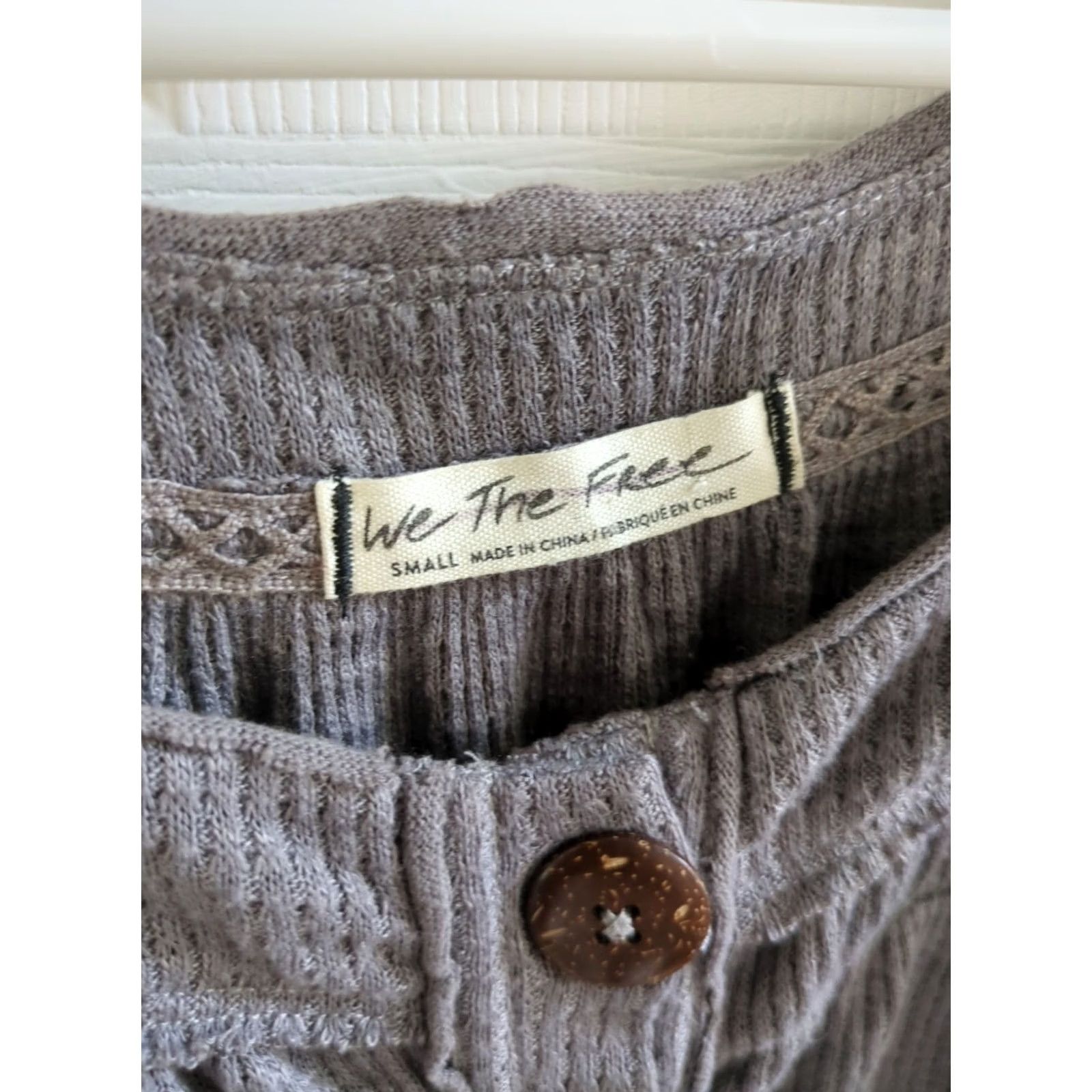 Vintage We The Free Must Have Henley Top Blouse Shirt Women S Gray Long Sleeve Buttoned Henley Casual Vintage? Size S / US 4 / IT 40 - 2 Thumbnail