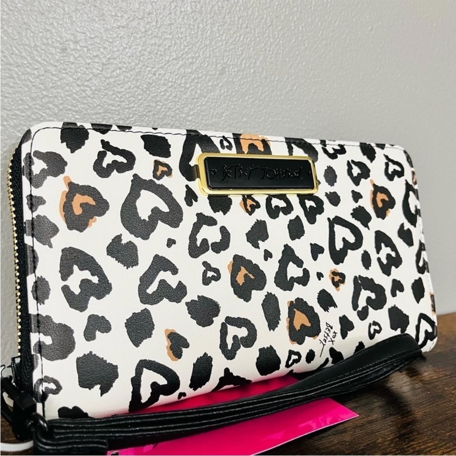 Betsey Johnson Betsey Johnson Leopard Zip Around Wallet NWT Size ONE SIZE - 1 Thumbnail