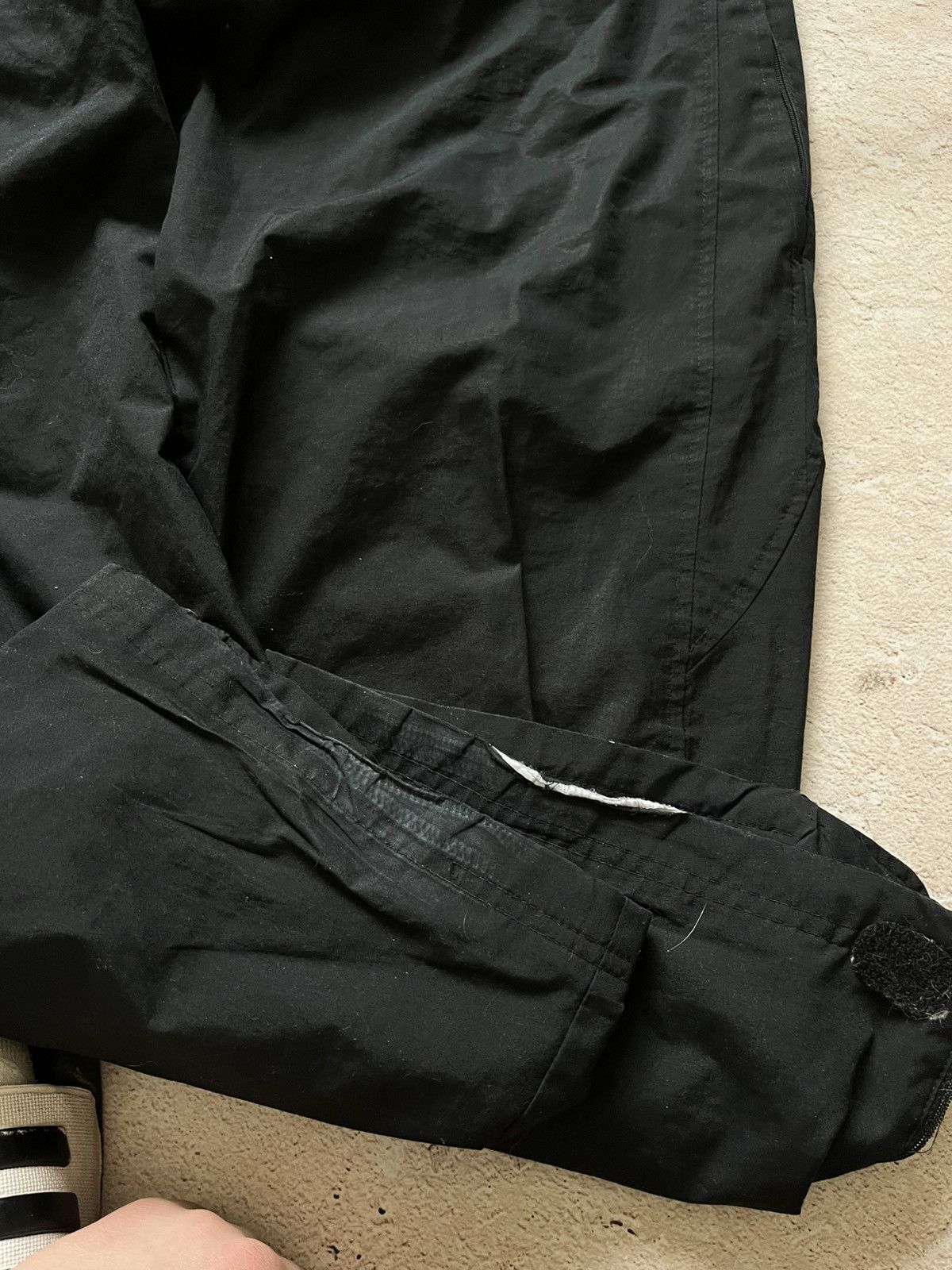 Nike NIKE VINTAGE BLACK TRACK PANTS • Y2K / TECH / ARCHIVE 00s Size US 35 - 7 Thumbnail