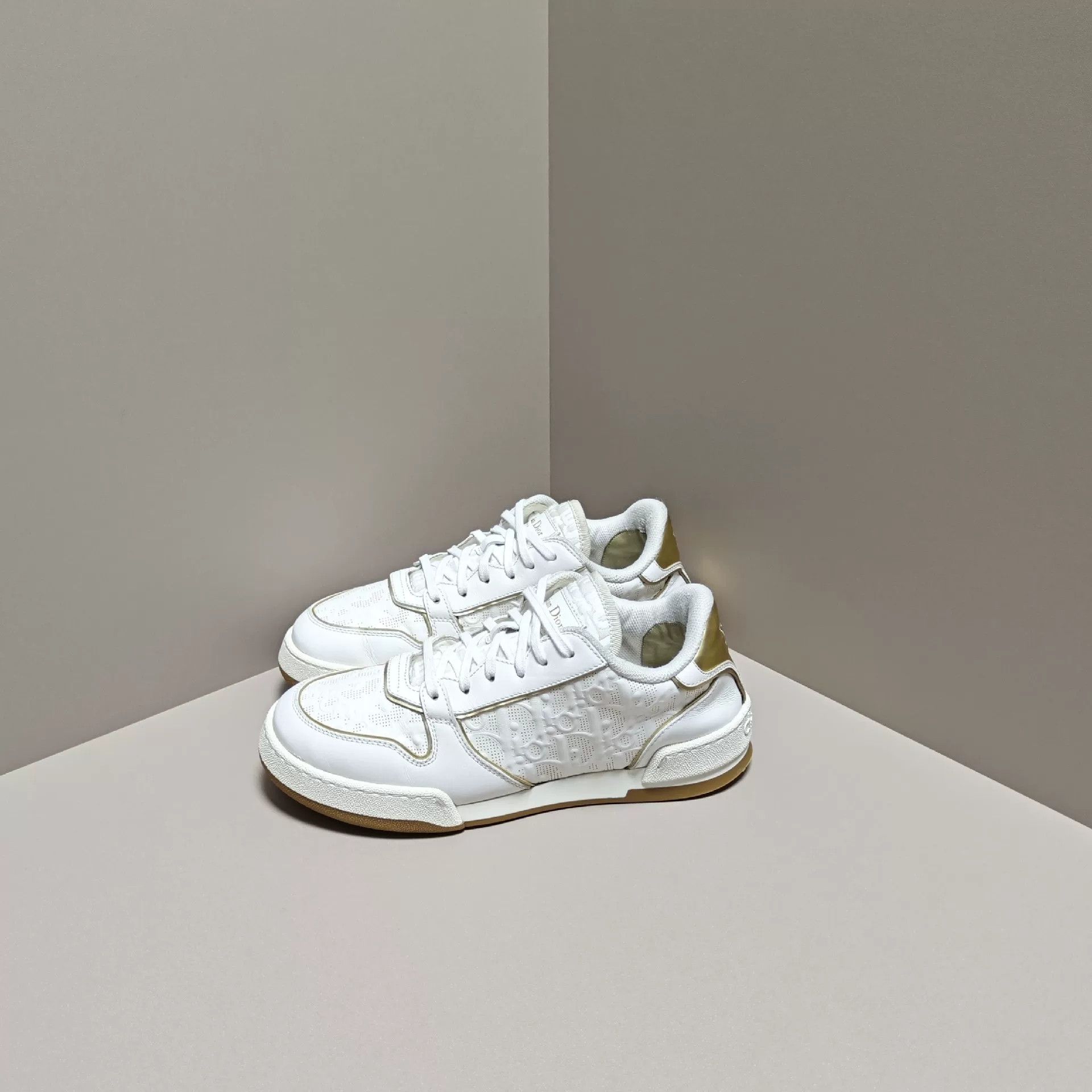 Dior Dior Lowtop Sneakers us_7 Women Size US 7 / IT 37 - 1 Thumbnail
