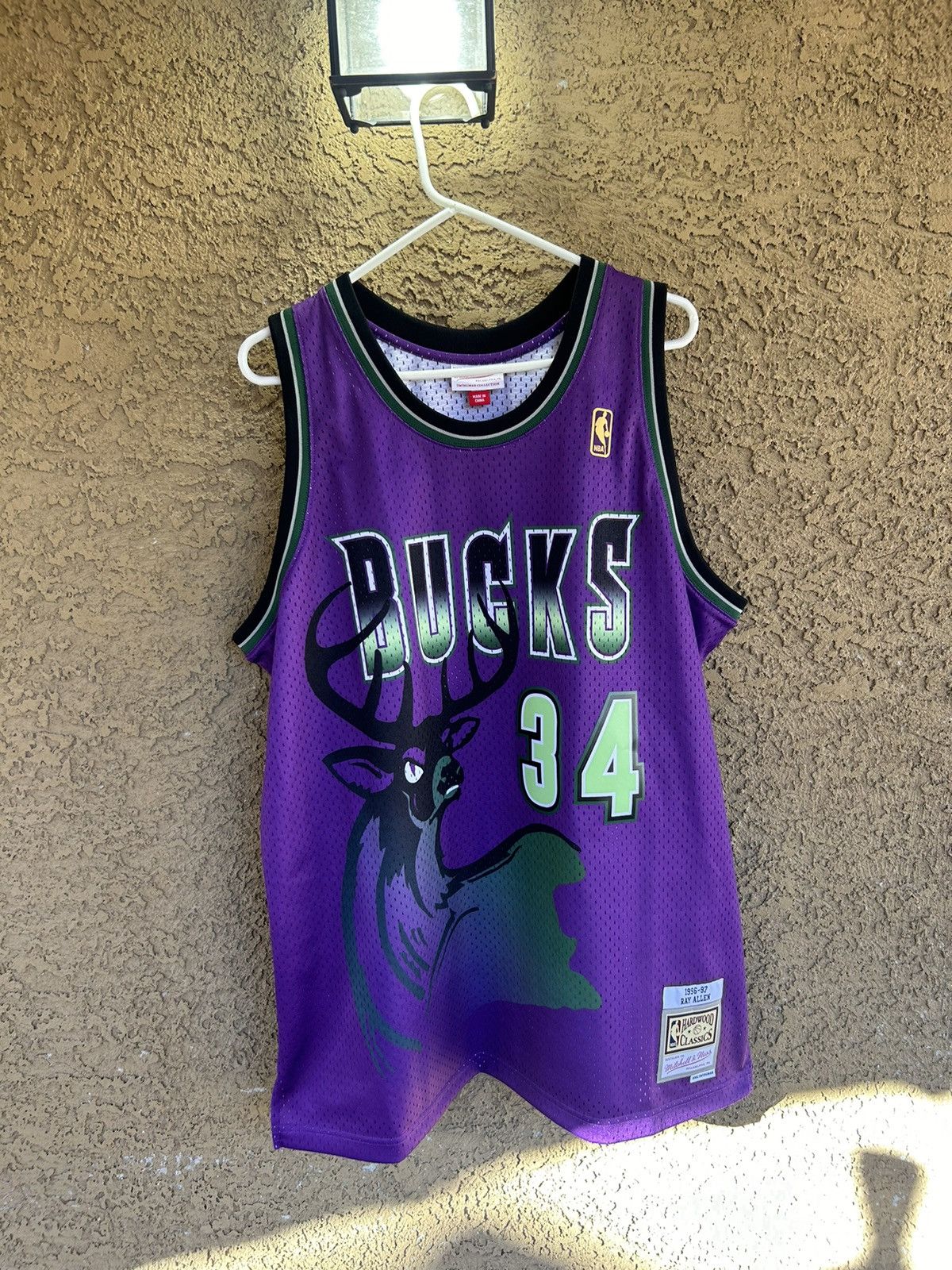 Mitchell & Ness × NBA × Vintage Vintage Milwaukee Bucks Ray Allen Mitchell & Ness Jersey XXL Size US XXL / EU 58 / 5 - 5 Thumbnail