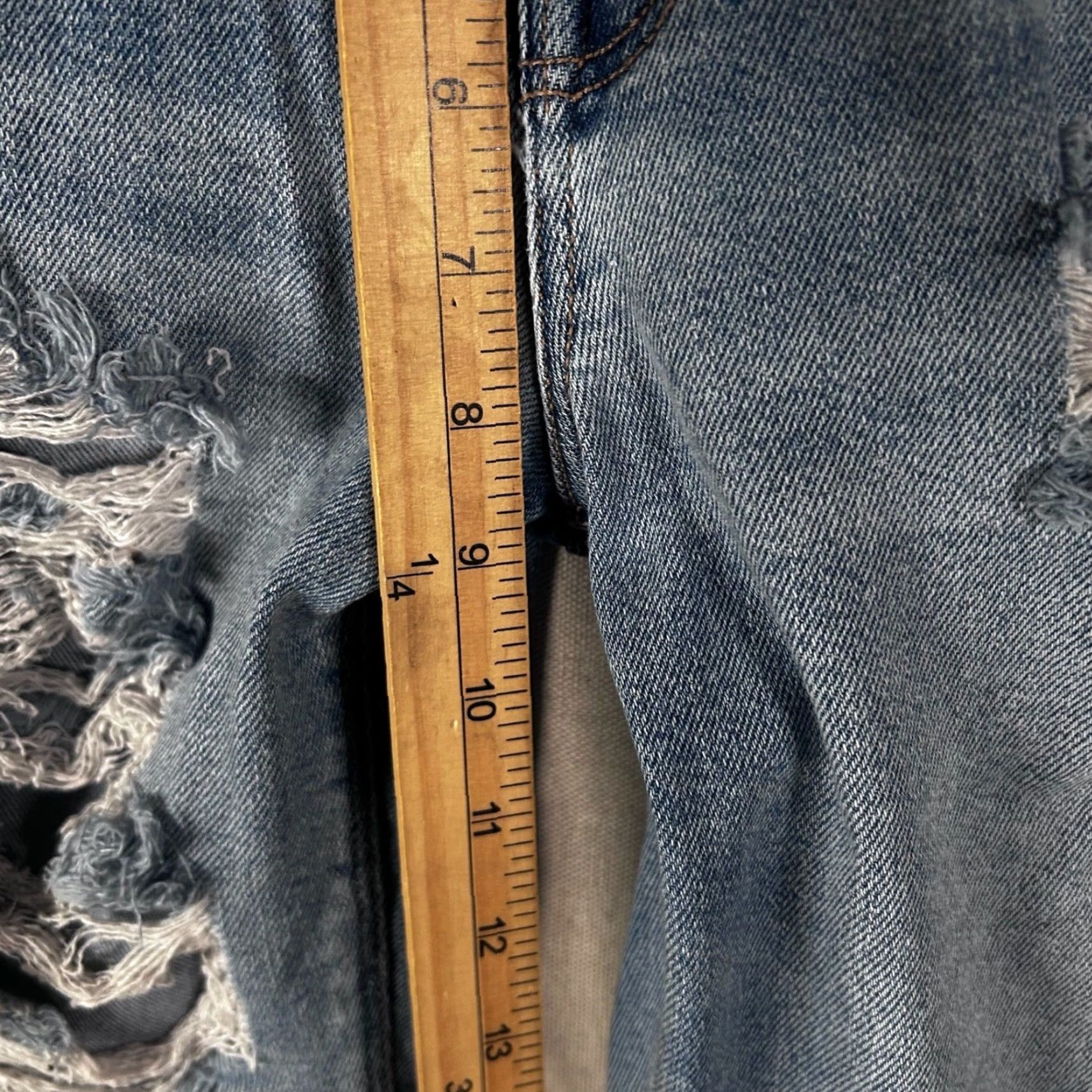 American Eagle Outfitters VINTAGE? No. American Eagle Jeans, Size 27, Blue, Regular, Distressed, Stretch, 5-Pocket, Button Zip, Mid Rise, Skinny, Denim, Women, 2 Tall? Size 27" / US 4 / IT 40 - 7 Thumbnail