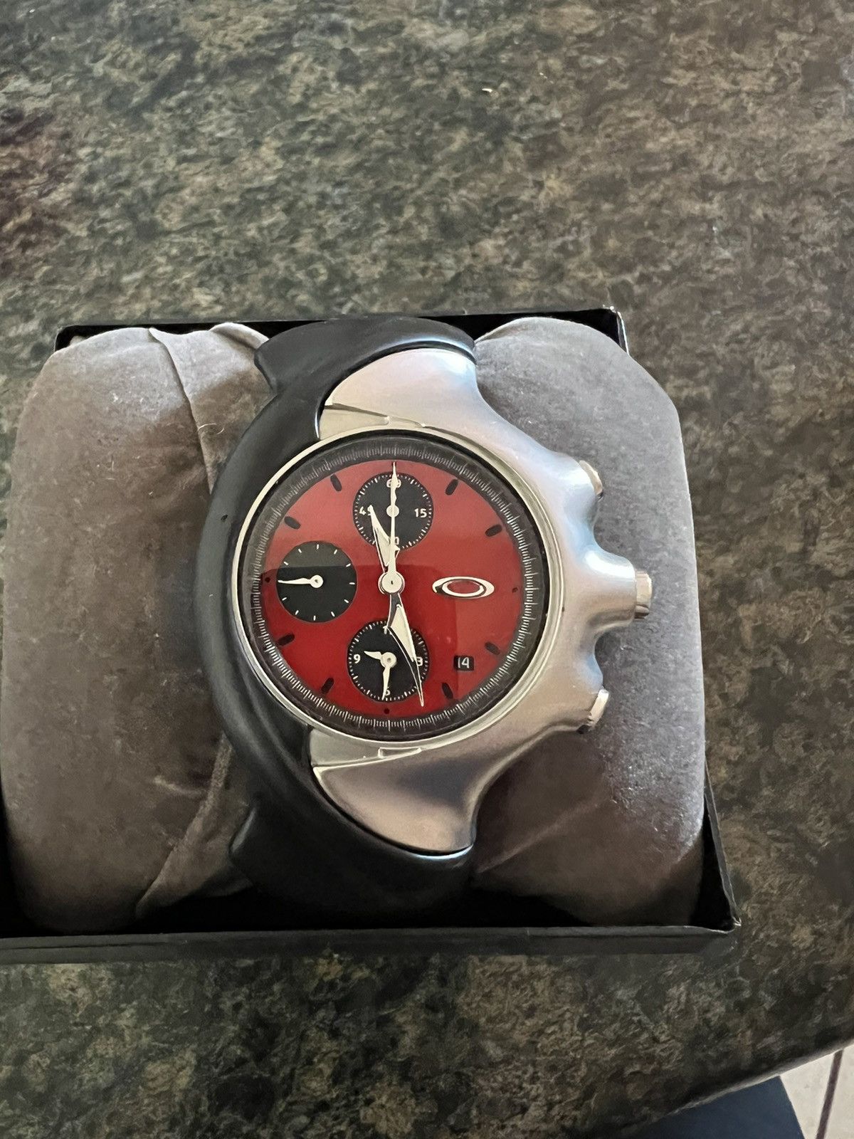 image of Oakley Detonator in Red, Men's