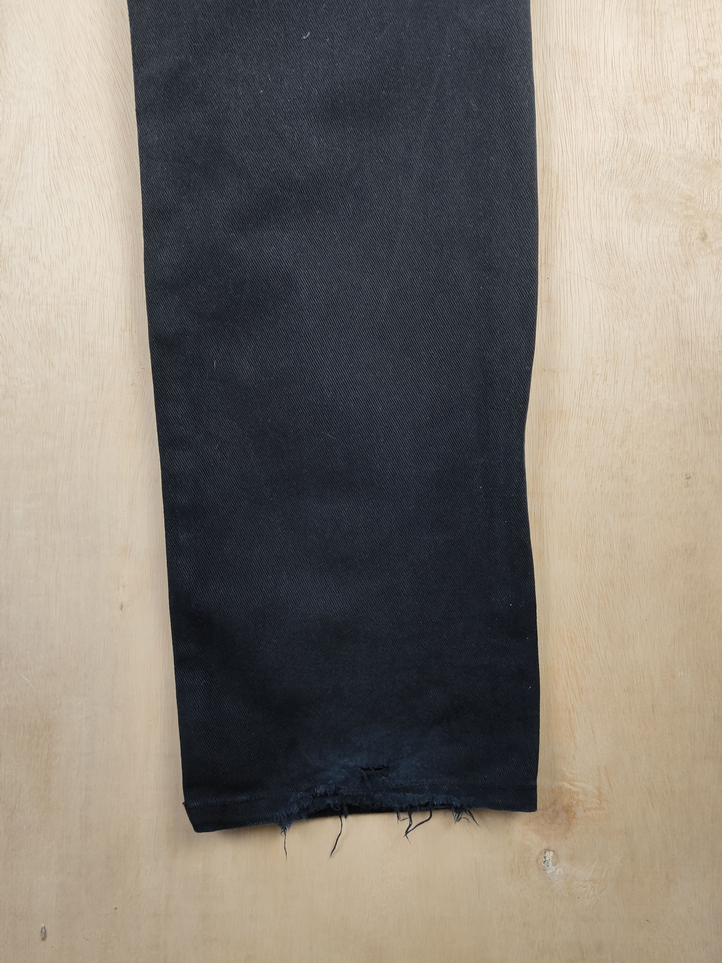 Japanese Brand Japanese Brand Black Distressed Ripped Jeans #S2489 Size US 32 / EU 48 - 12 Thumbnail