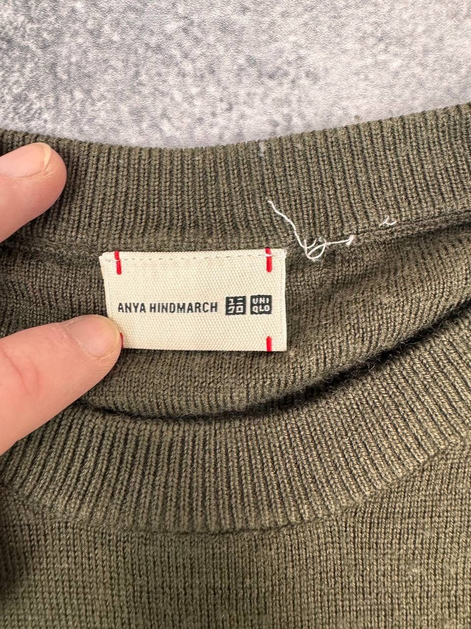 Anya Hindmarch Anya Hindmarch Women x Uniqlo Kids Sweater Olive Crew Neck Size XS / US 0-2 / IT 36-38 - 6 Thumbnail