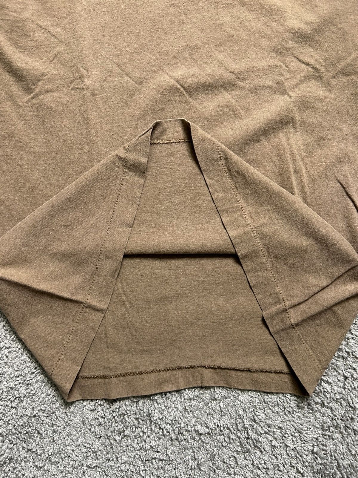 Vintage Vintage 90s BVD Blank Tee Made in USA Single Stitch Earth Size US XL / EU 56 / 4 - 4 Thumbnail