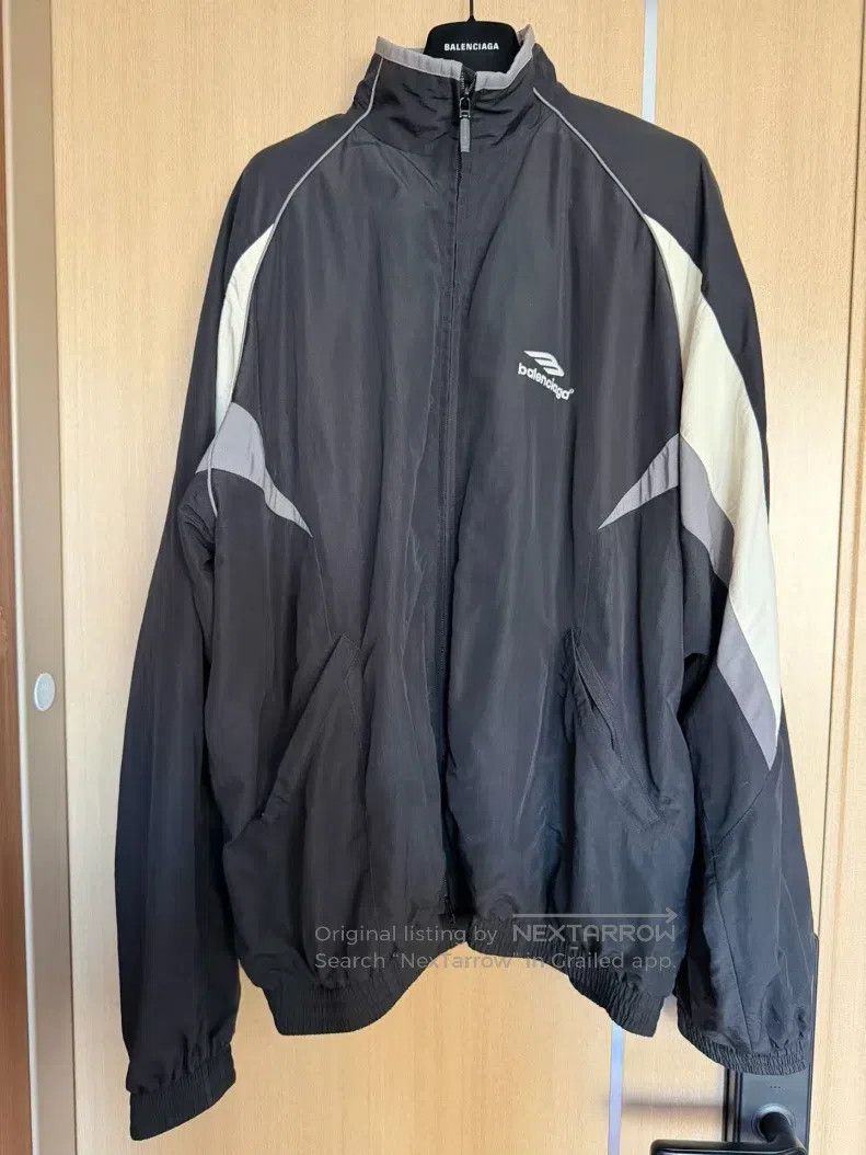 Balenciaga Balenciaga Black and gray color-blocked sports jacket Size US L / EU 52-54 / 3 - 1 Thumbnail
