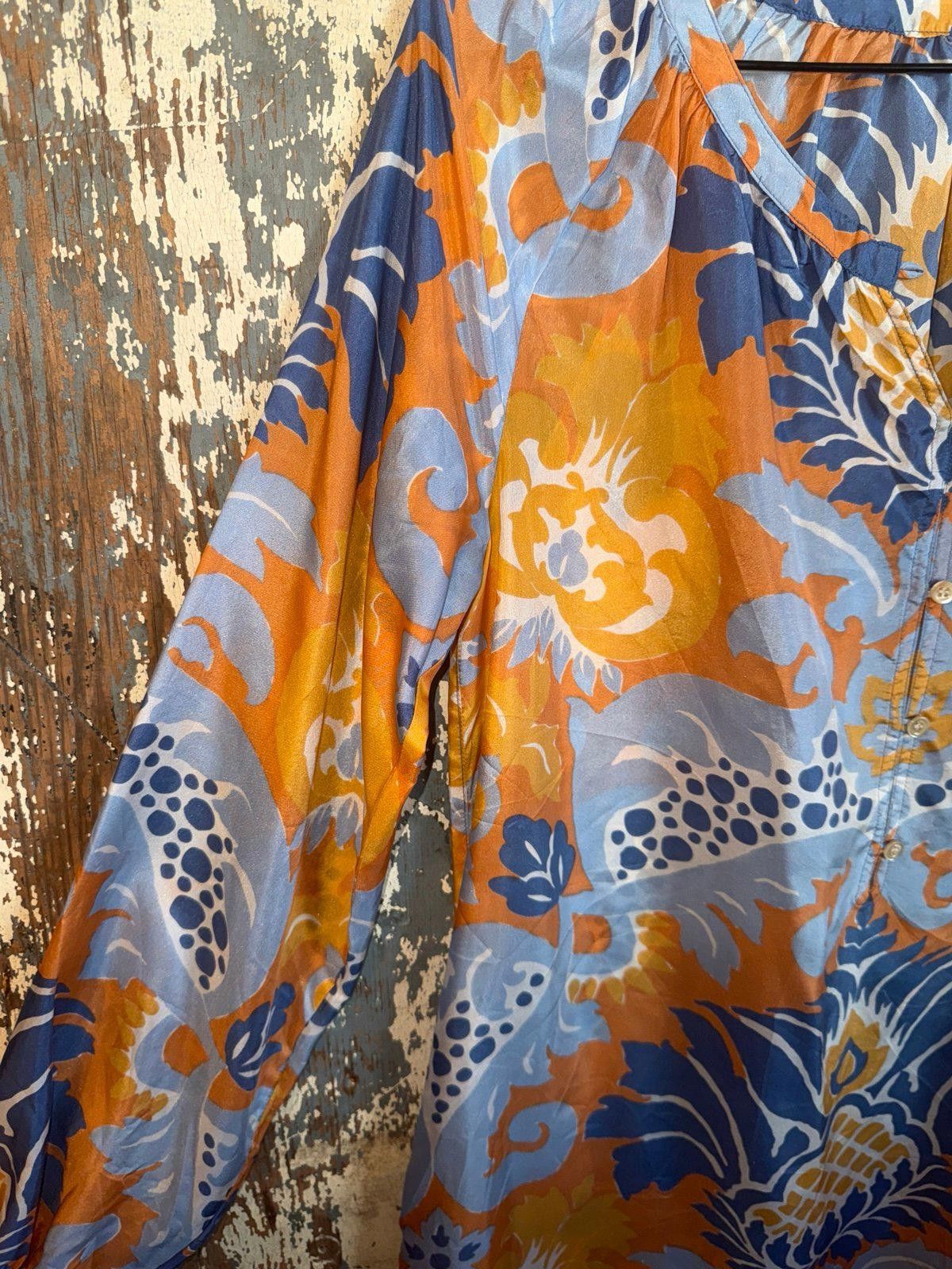 J.Crew J. Crew womens Small blouse, v-neck, blue and orange print Size S / US 4 / IT 40 - 2 Thumbnail