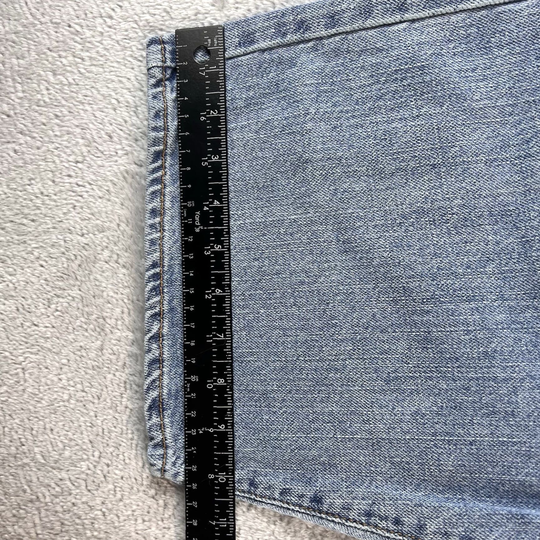 Levi's VINTAGE Levi’s 505 Denim Jean Shorts Light Wash Blue Mens 36 Fits 34 Blues Chino Regular Men 36 Size US 36 / EU 52 - 5 Thumbnail