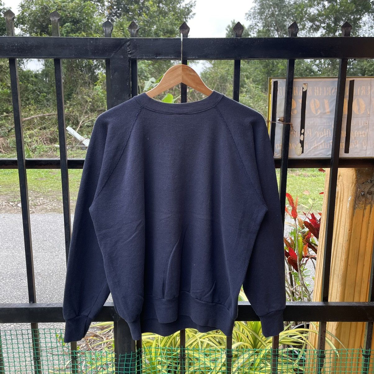 Mickey Mouse 🔥Vintage 80s Mickey Mouse OG Design Jumper Sweatshirts Size US M / EU 48-50 / 2 - 2 Thumbnail
