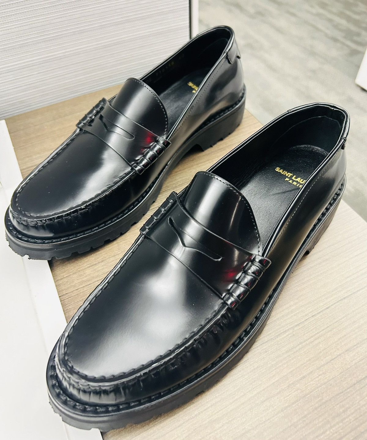 Saint Laurent Paris Saint Laurent Size US 9 / IT 39 - 10 Thumbnail