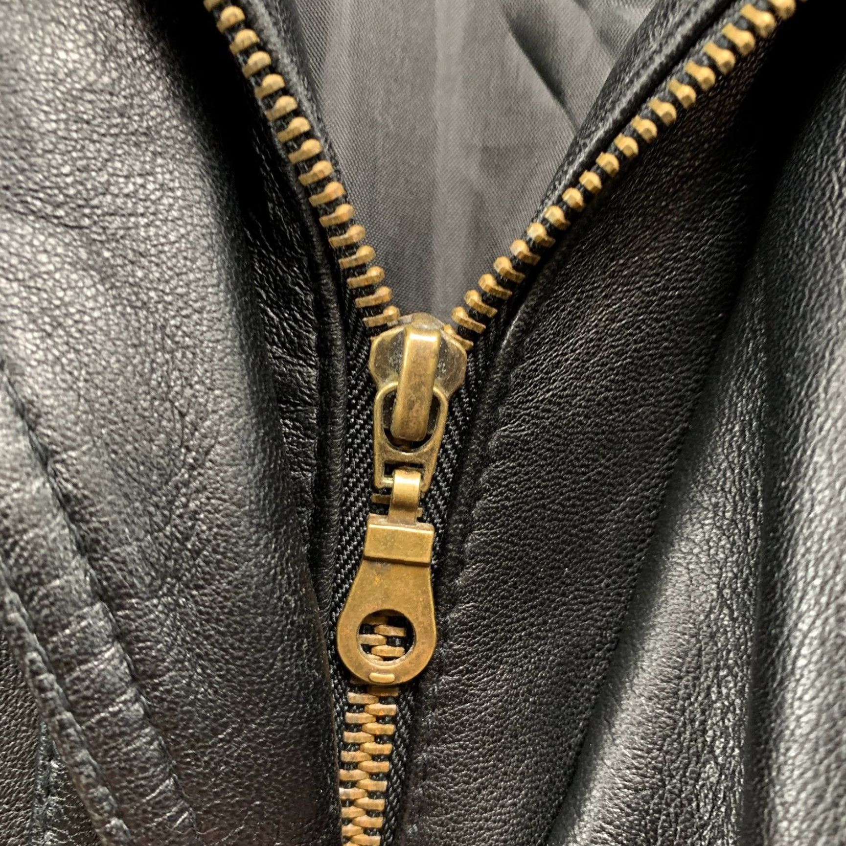 Vera Pelle VINTAGE Vera Pelle Leather Coat Mens 52 Black Car Coat Field Jacket Made Italy Jacket Mens 52 Black Italy Leather Coat Vintage Vera Pelle Size US L / EU 52-54 / 3 - 7 Thumbnail