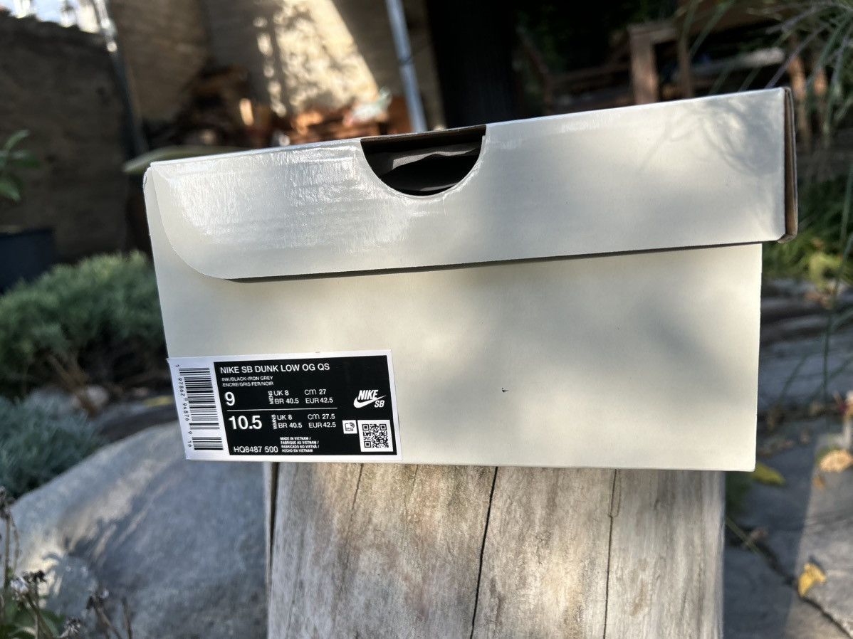 Nike × Supreme Supreme x Nike Sb Dunk OG QS ‘94 Ink Size US 9 / EU 42 - 6 Thumbnail