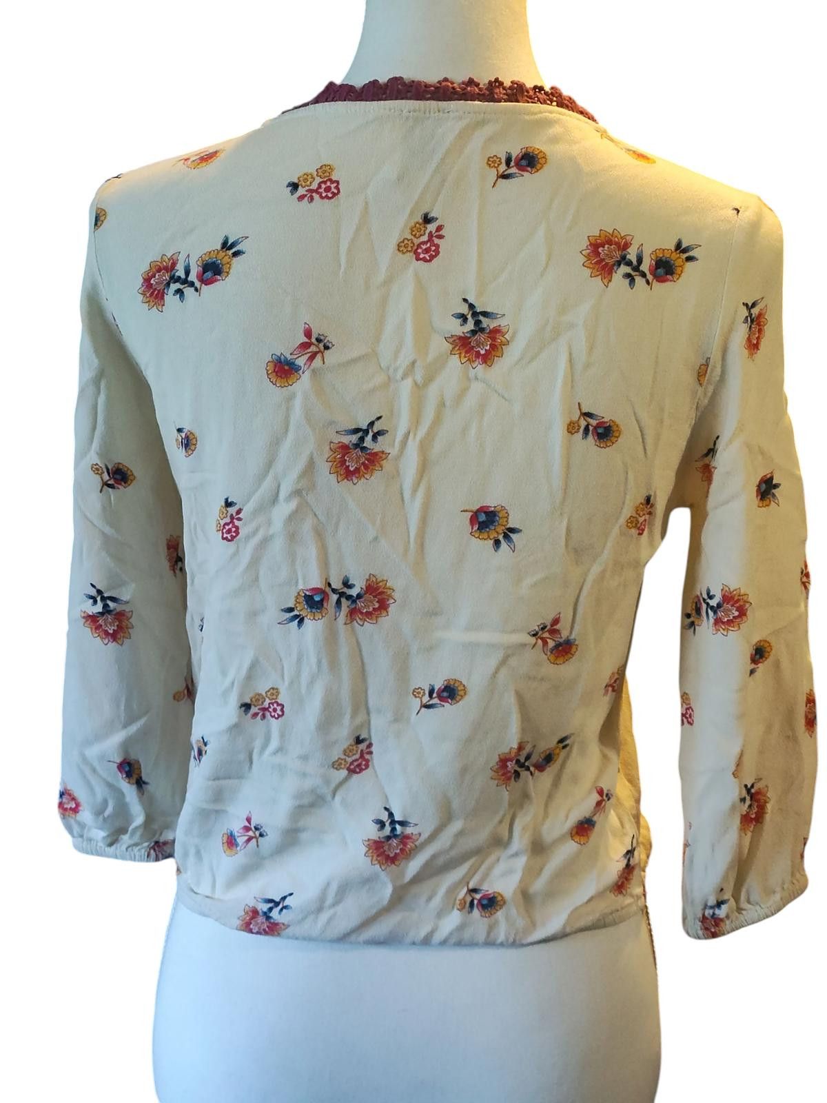 Designer Blue Rain Women's Floral Print Blouse with Lace Trim Size XS Size XS / US 0-2 / IT 36-38 - 5 Thumbnail