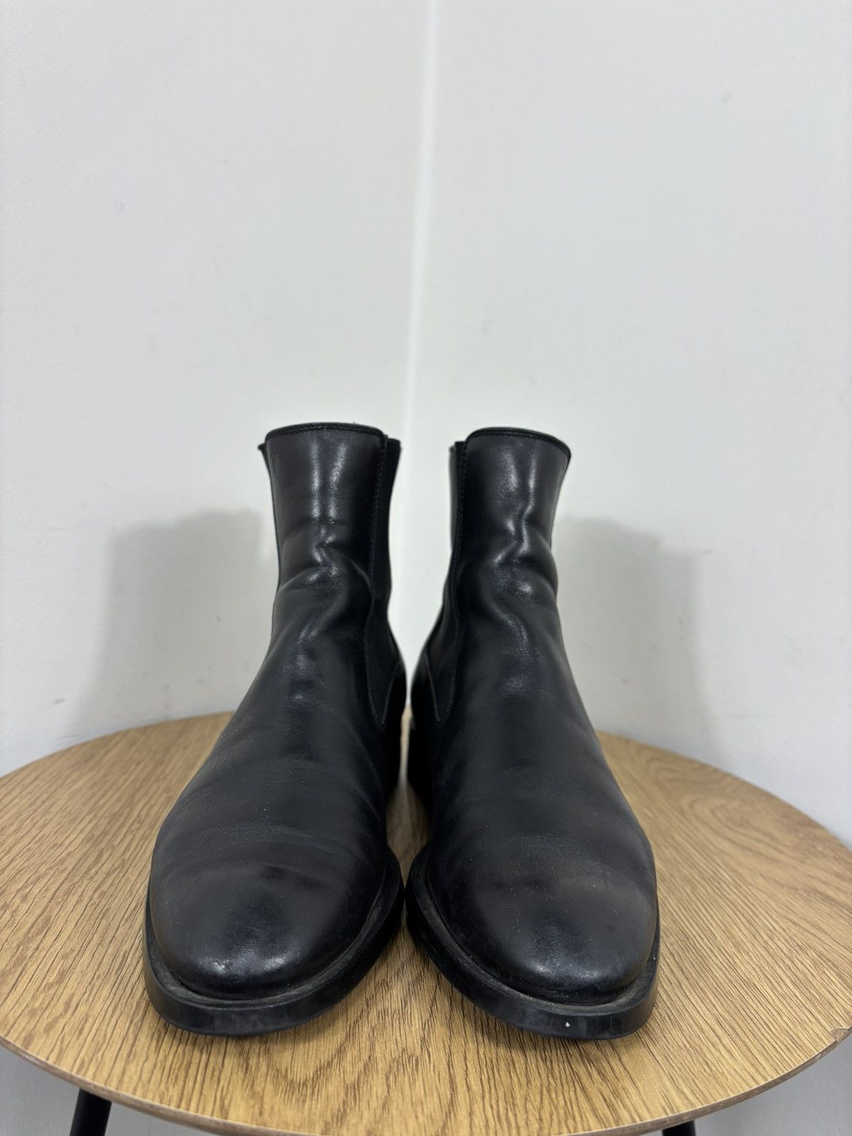 Tod's Tod’s Women’s Black Low Heel Ankle Leather Chelsea Boots Size US 7.5 / IT 37.5 - 9 Thumbnail
