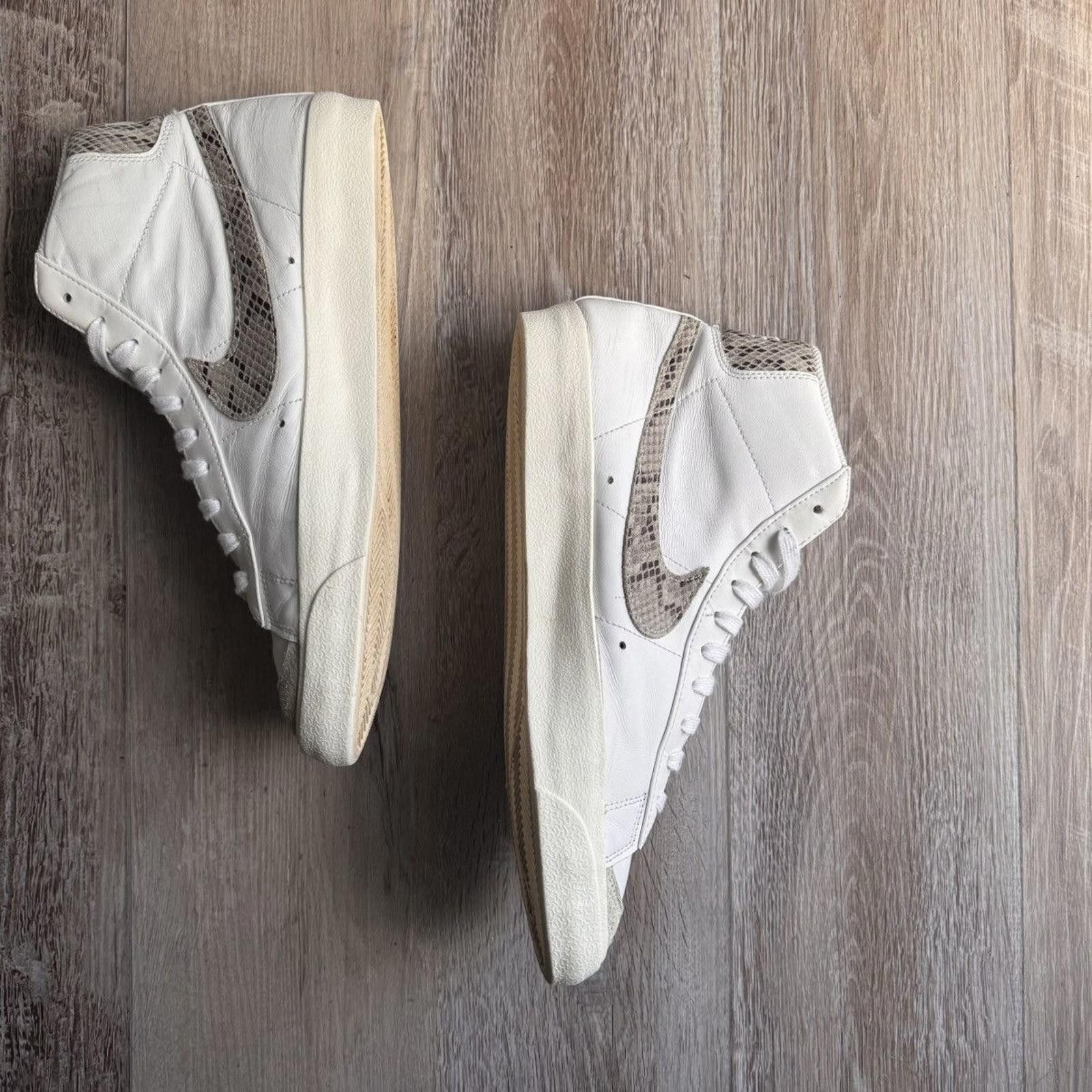 NIKE • Blazer Mid 77 Vintage Snakeskin Swoosh