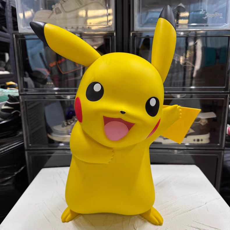 Pokemon Pokémon Pikachu Figure Q10 Size ONE SIZE - 1 Thumbnail