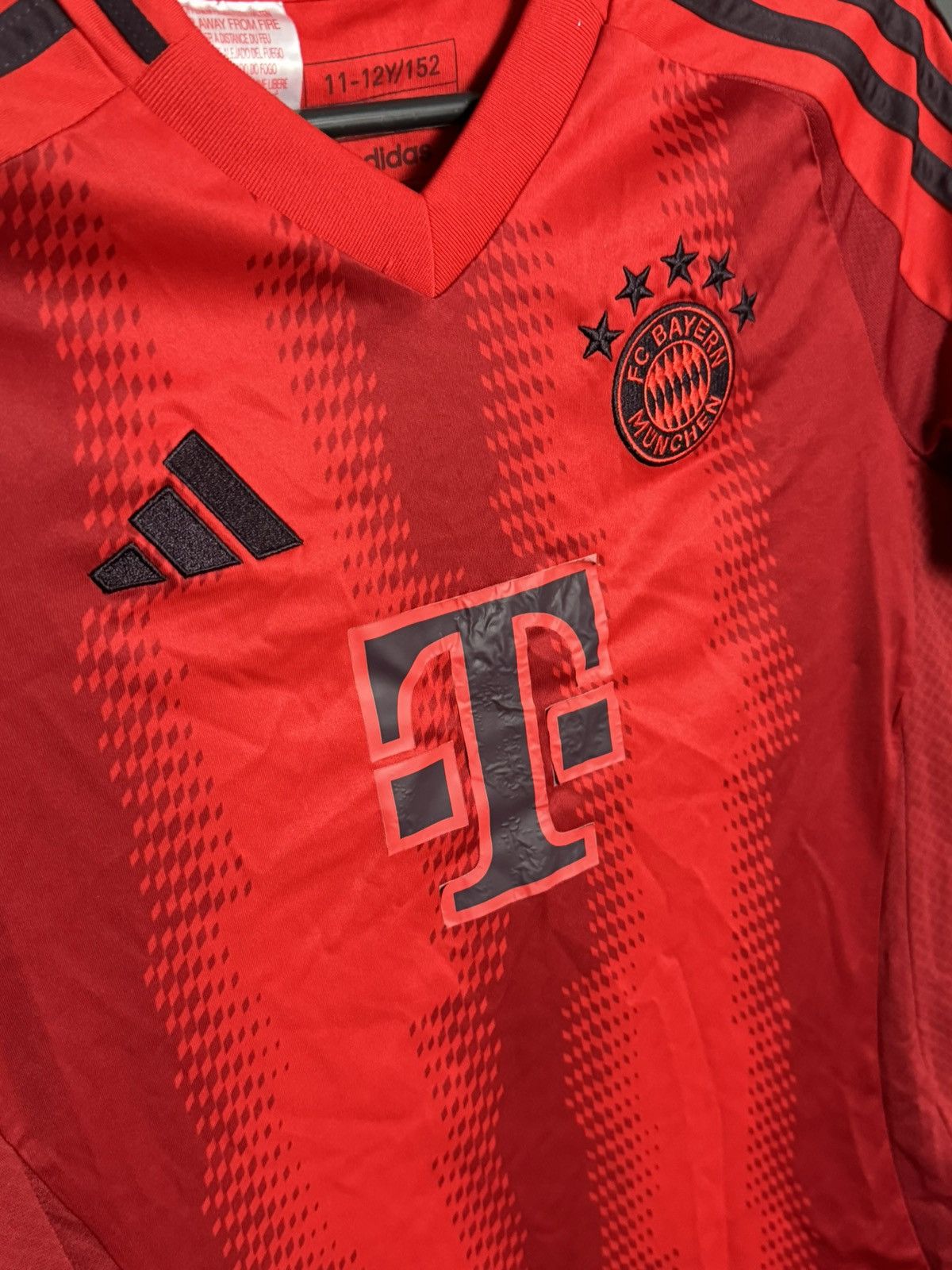 Adidas KIDS Bayern Munchen 24/25 Home Football Jersey T-Shirt Size US XS / EU 42 / 0 - 3 Thumbnail