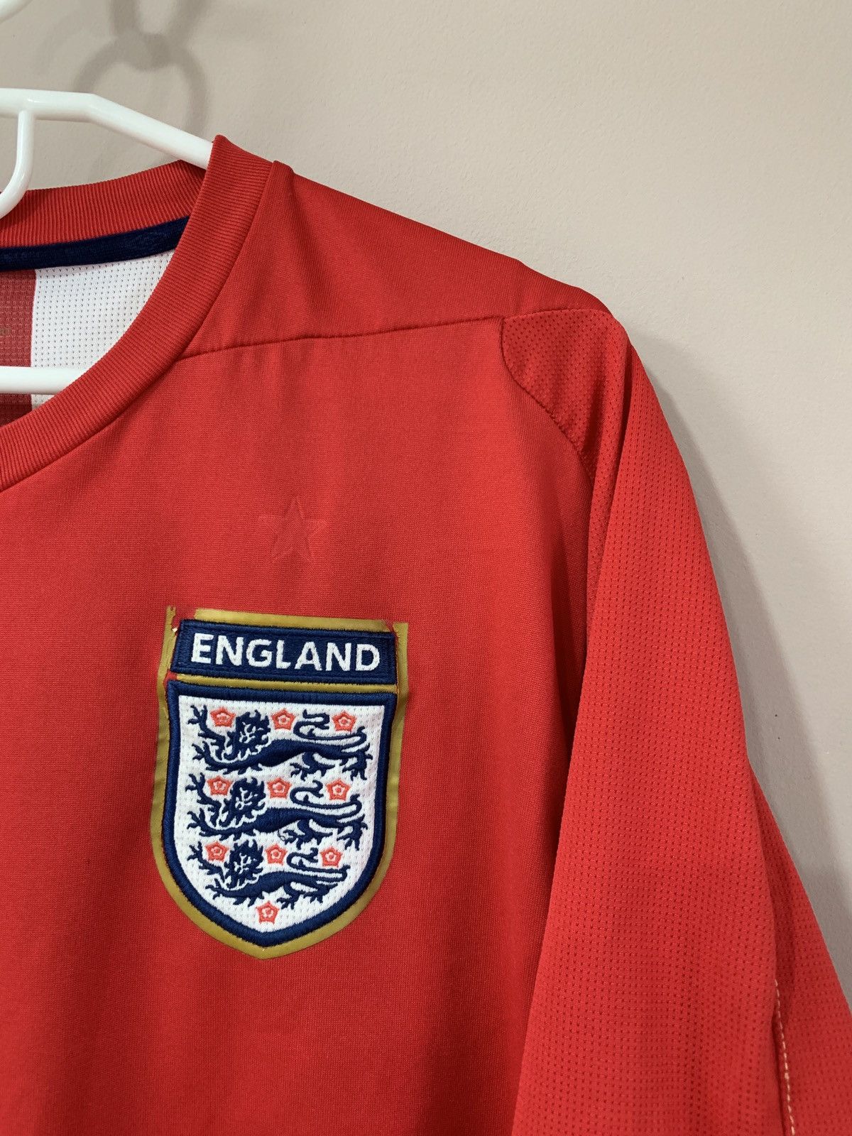 Umbro England 2006 Away Football Shirt Umbro Vintage Soccer Jersey Size US XL / EU 56 / 4 - 6 Thumbnail