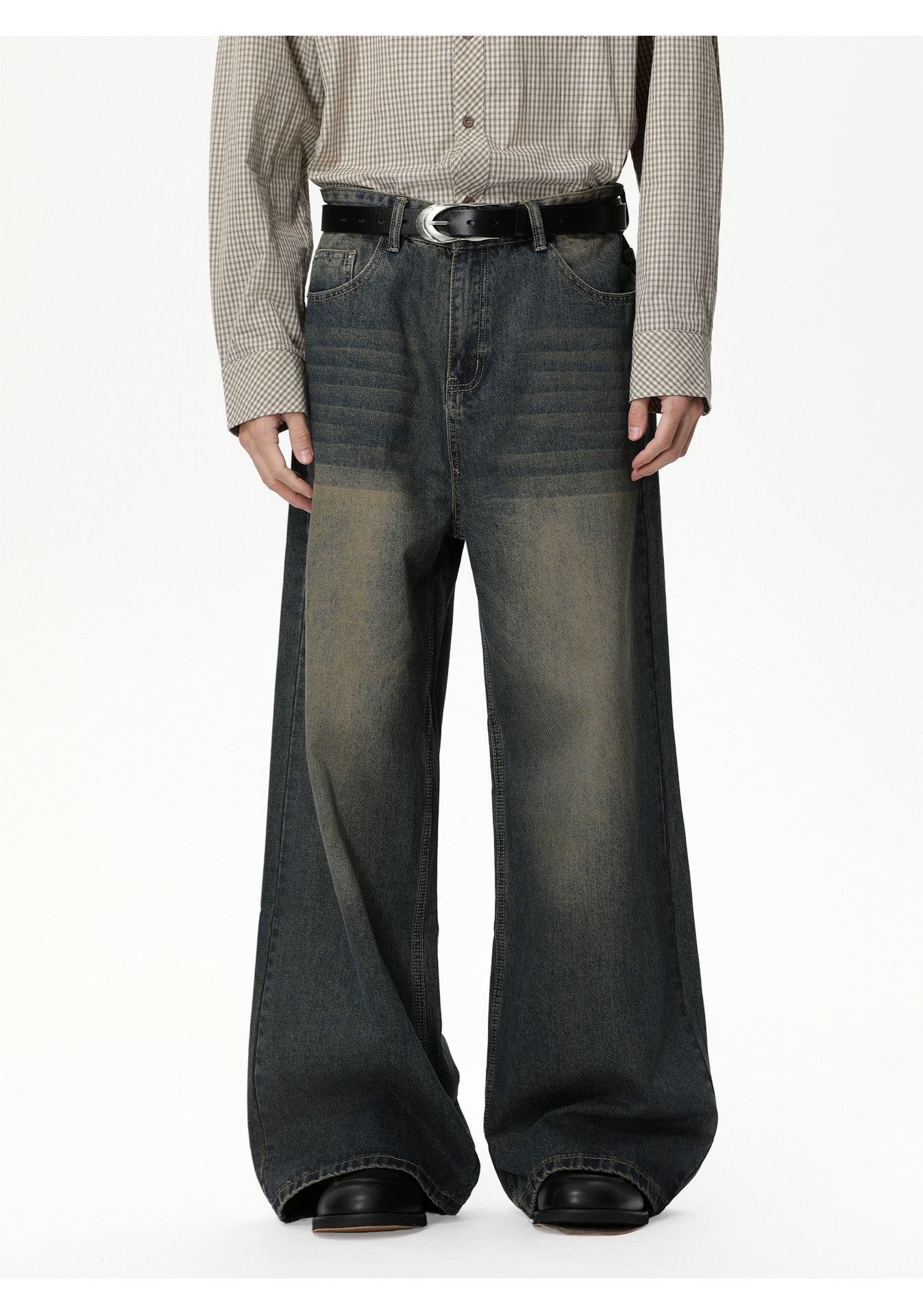 Vintage Men's Japanese retro distressed versatile washed jeans Size US 32 / EU 48 - 1 Thumbnail