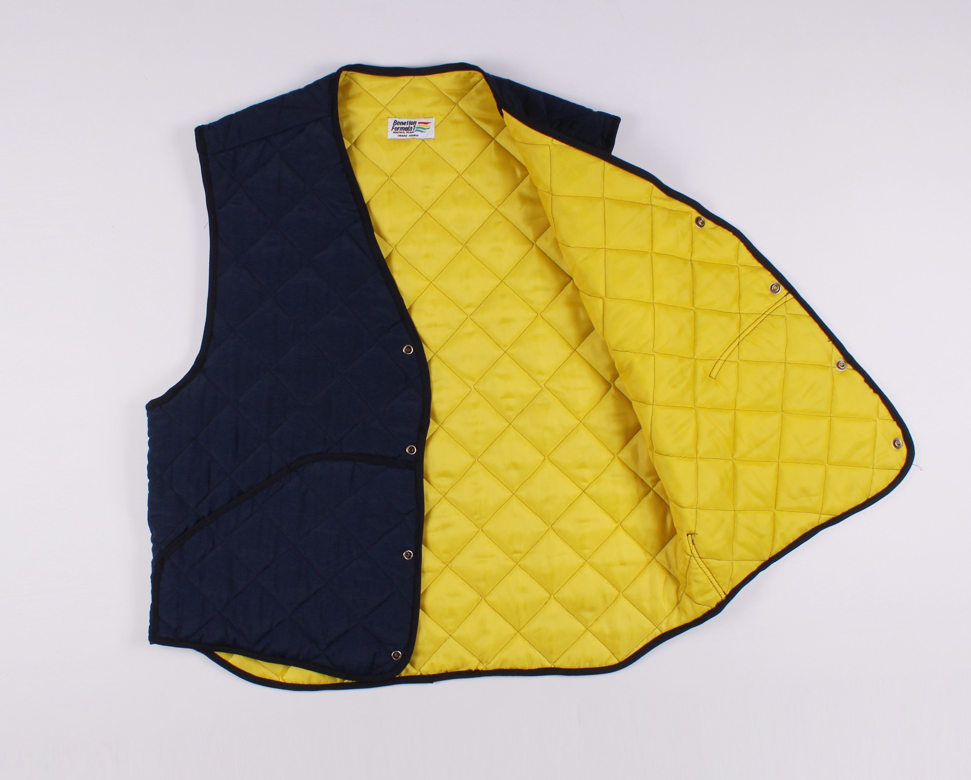 Benetton × Formula 1 Vintage Rare Benetton Formula 1 Uno Racing Team Quilted Vest Size US M / EU 48-50 / 2 - 2 Thumbnail