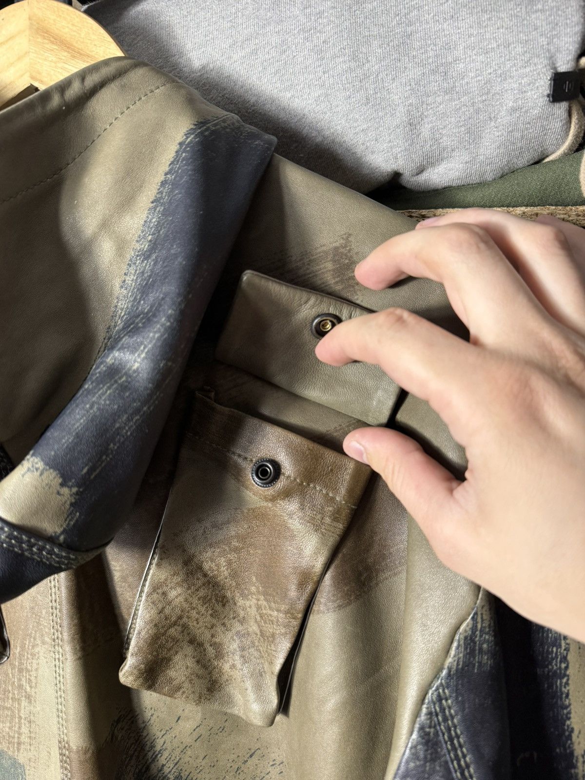 Diesel Diesel Leather Jacket Camo Print Hooded Sheepskin Full Zip Size US XXL / EU 58 / 5 - 19 Thumbnail