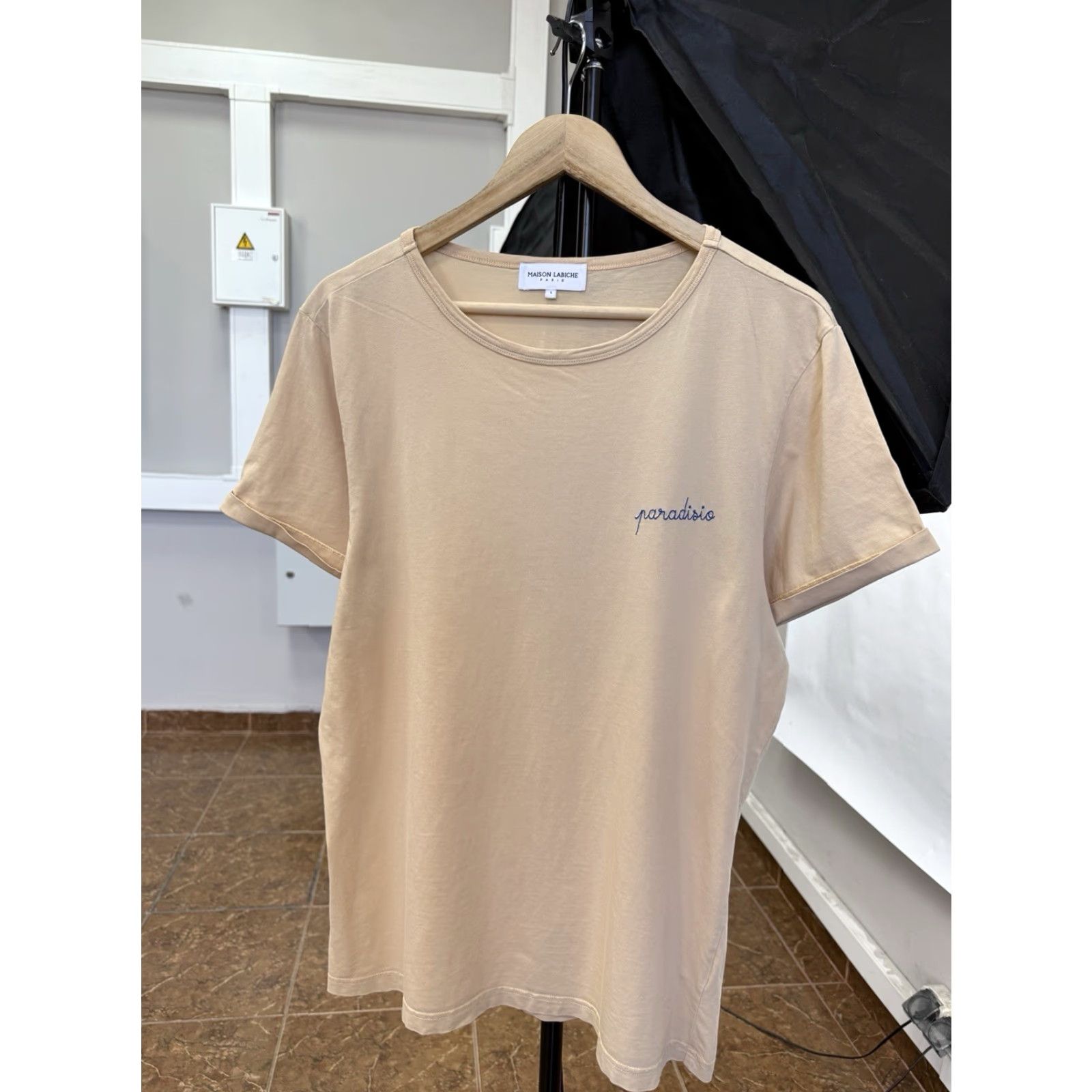 Maison Labiche Maison Labiche Paris Paradiso Luxury T-Shirt Retro Beige Mens L Color Beige Size US L / EU 52-54 / 3 - 2 Thumbnail