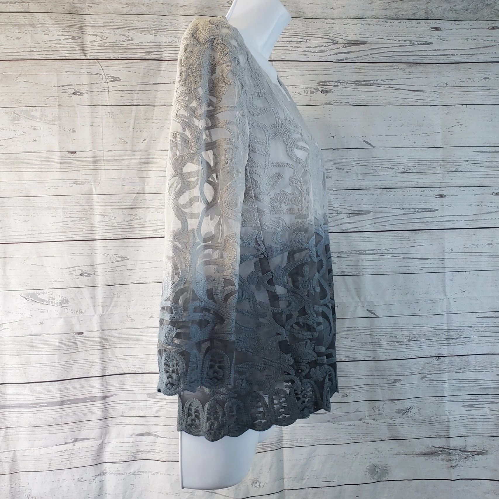 Vintage Meadow Rue Womens Top Size Small Gray Embroidered 3/4 Sleeve Dip Dyed Blouse Size S / US 4 / IT 40 - 3 Thumbnail