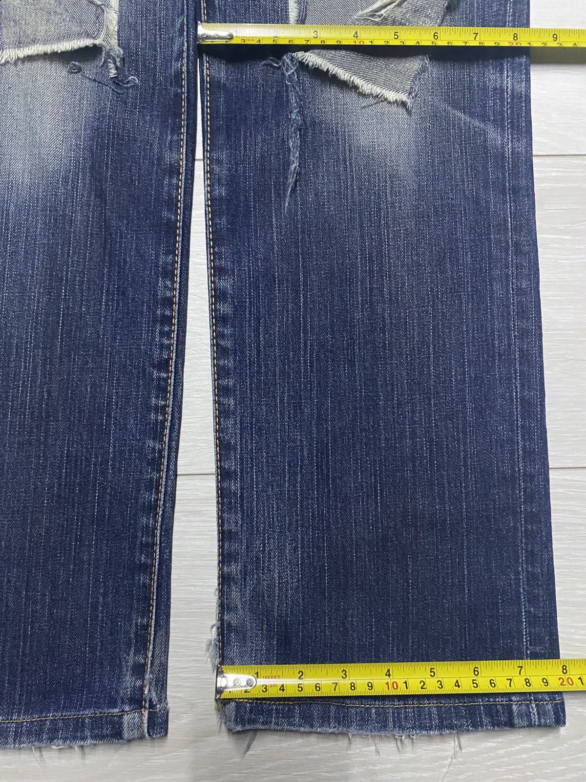 Edwin Vintage Edwin 502 Blue Wash Distressed Jeans Size US 31 - 19 Thumbnail