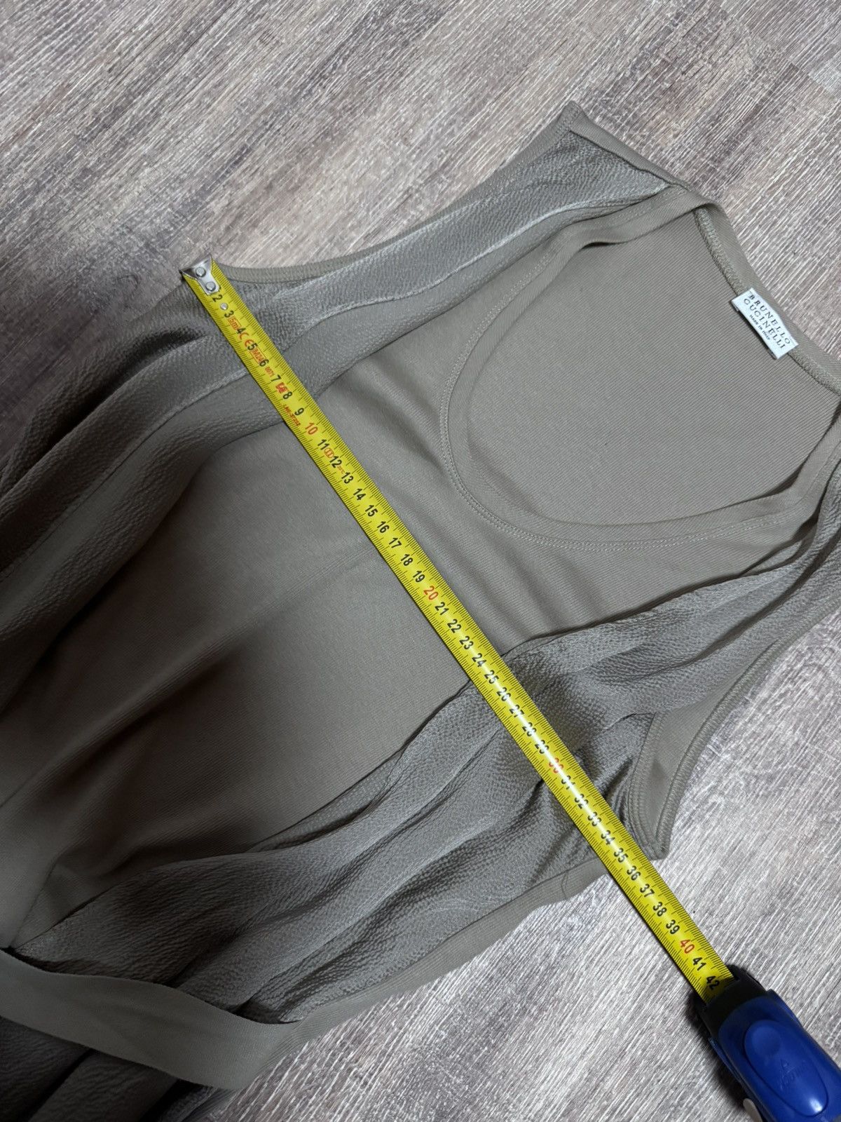 Brunello Cucinelli Brunello Cucinelli Beige Open Sleeveless T-Shirt Luxury Size L / US 10 / IT 46 - 12 Thumbnail