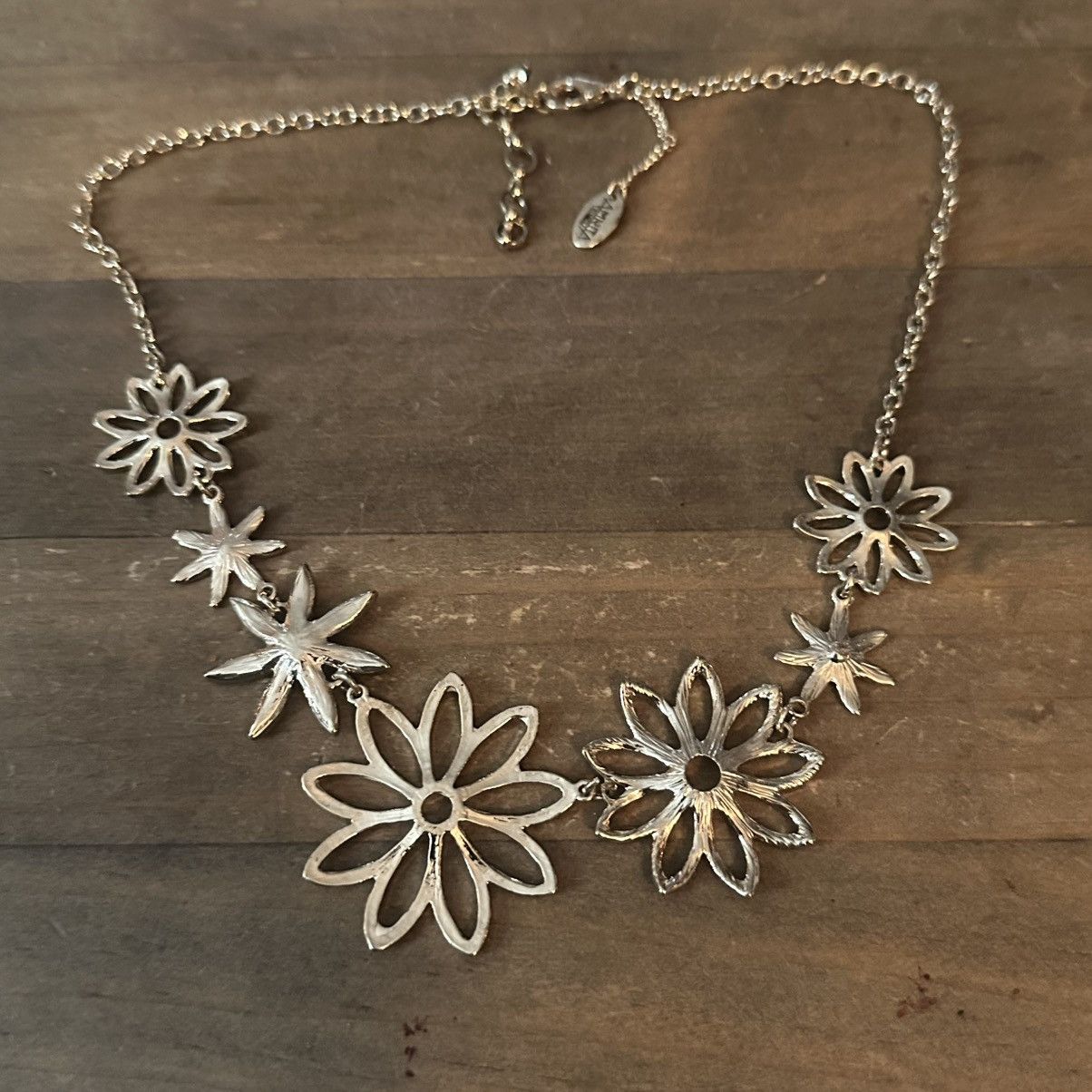 Other Amrita Singh flower garden necklace Size ONE SIZE - 7 Thumbnail