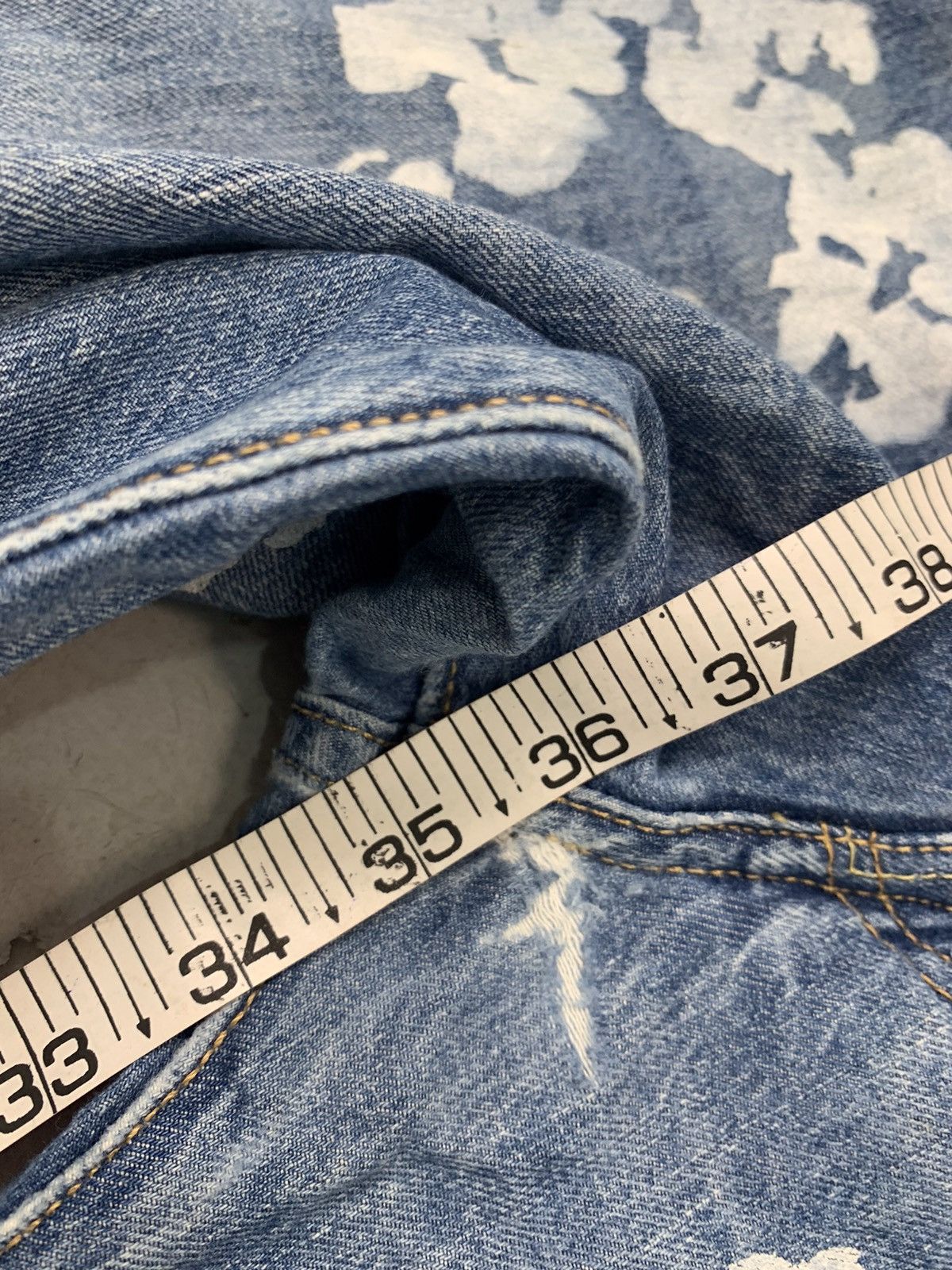 Levi's Vintage Levi’s printed denim Size US 36 / EU 52 - 14 Thumbnail