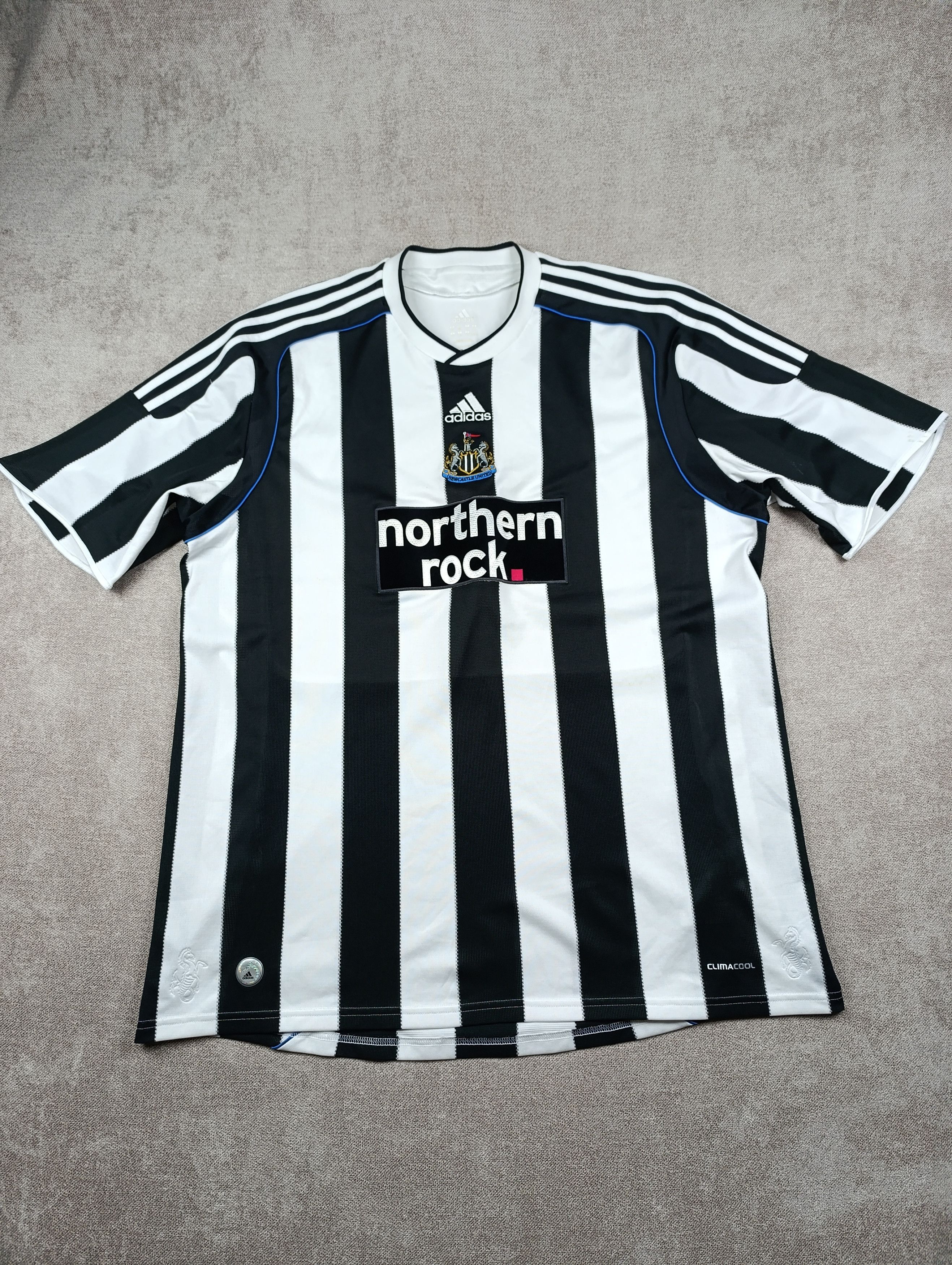 Adidas 2009-10 NEWCASTLE ADIDAS HOME SHIRT JERSEY SIZE 2XL Size US XXL / EU 58 / 5 - 1 Thumbnail