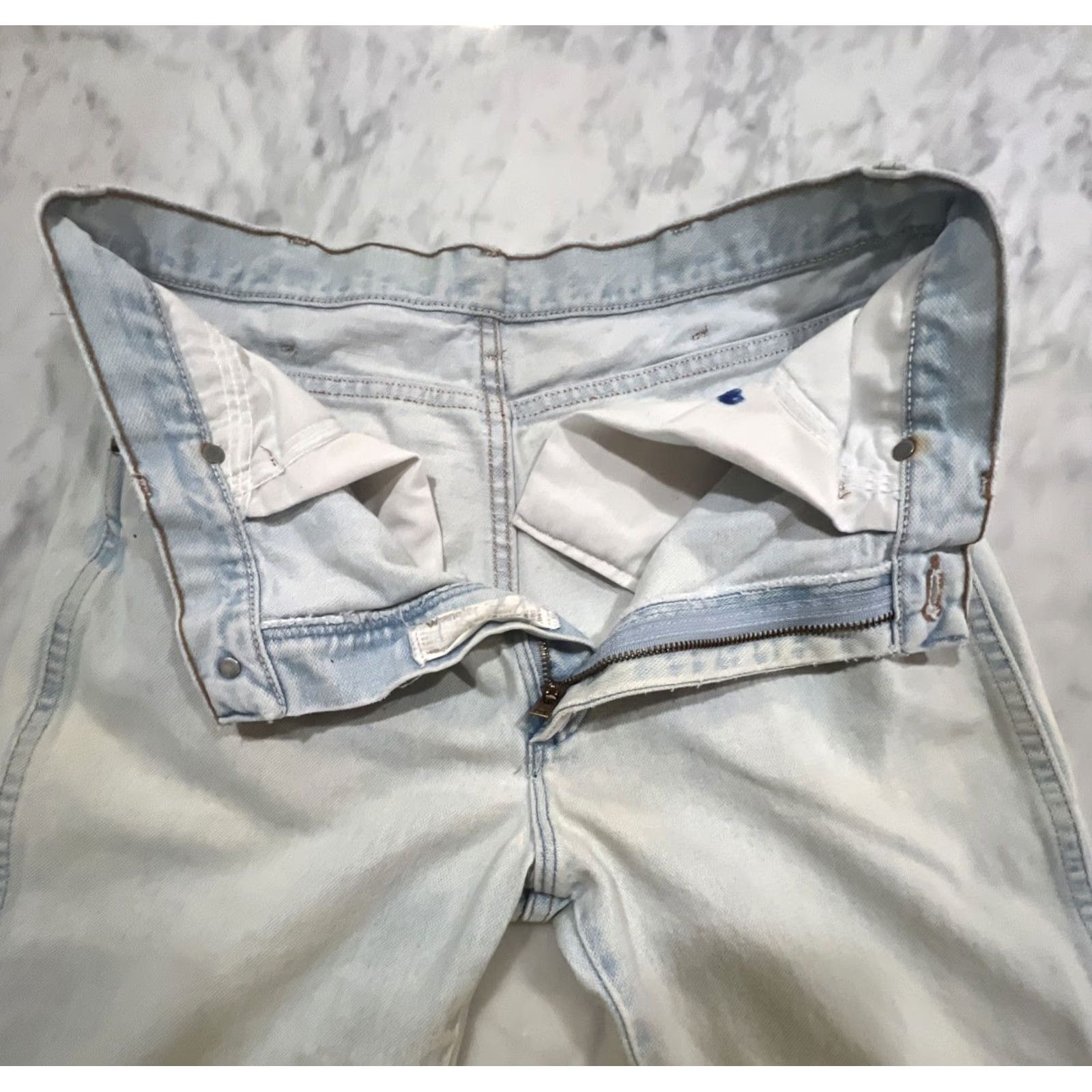 Wrangler VINTAGE Wrangler Jeans Men’s 30x33 Denim Stonewash Stains Made USA Jeans Mens 30 Size US 30 / EU 46 - 4 Thumbnail