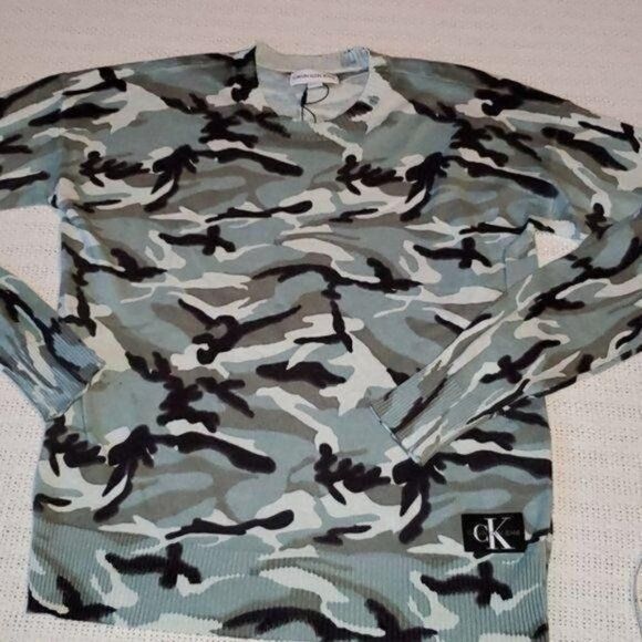 Calvin Klein Calvin Klein Jeans Sz. XS Camouflage LS Trendy Sweater Size XS / US 0-2 / IT 36-38 - 1 Thumbnail