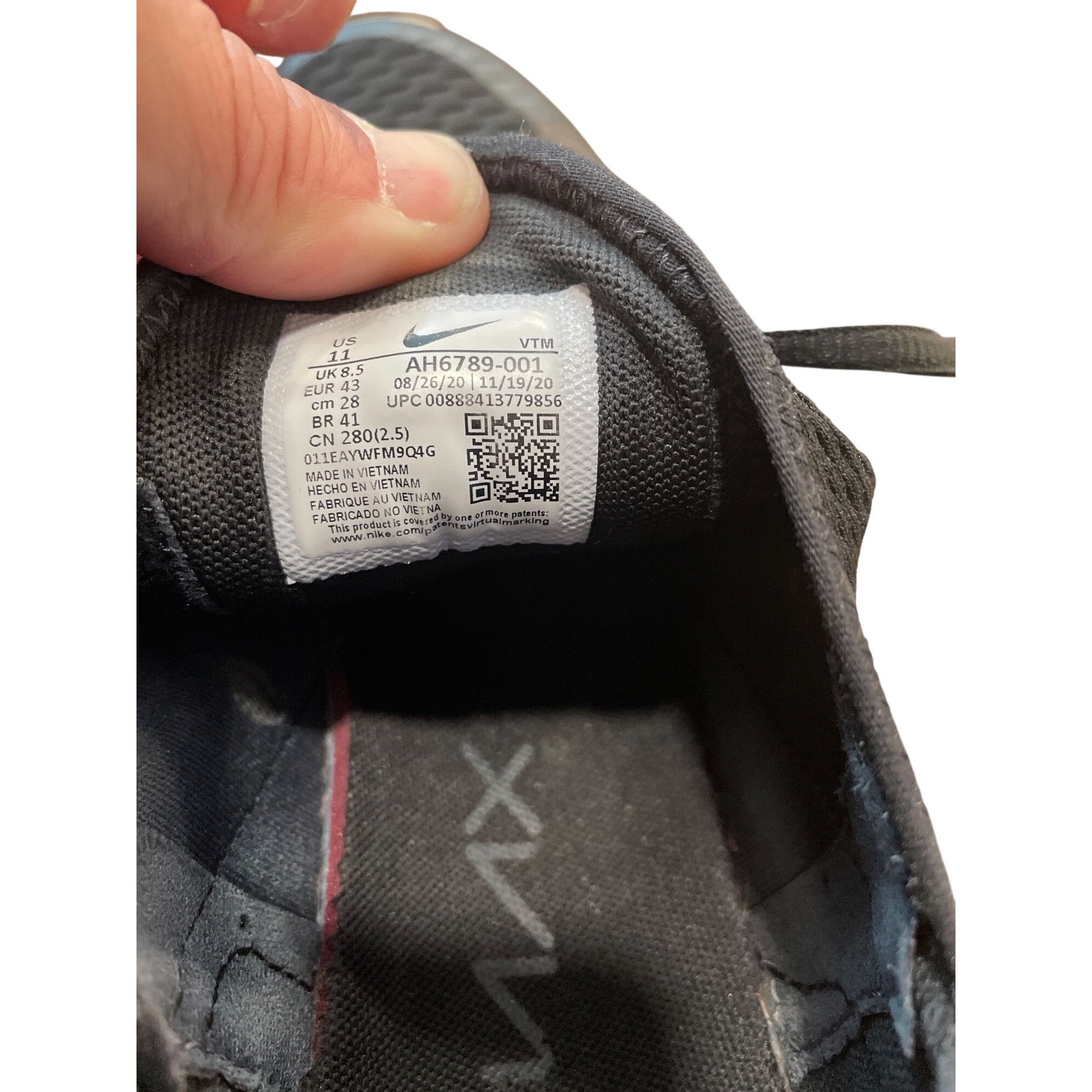 Nike Nike Air Max 270 Womens black Running sneakers sz 11 SKU Size US 11 / IT 41 - 6 Thumbnail