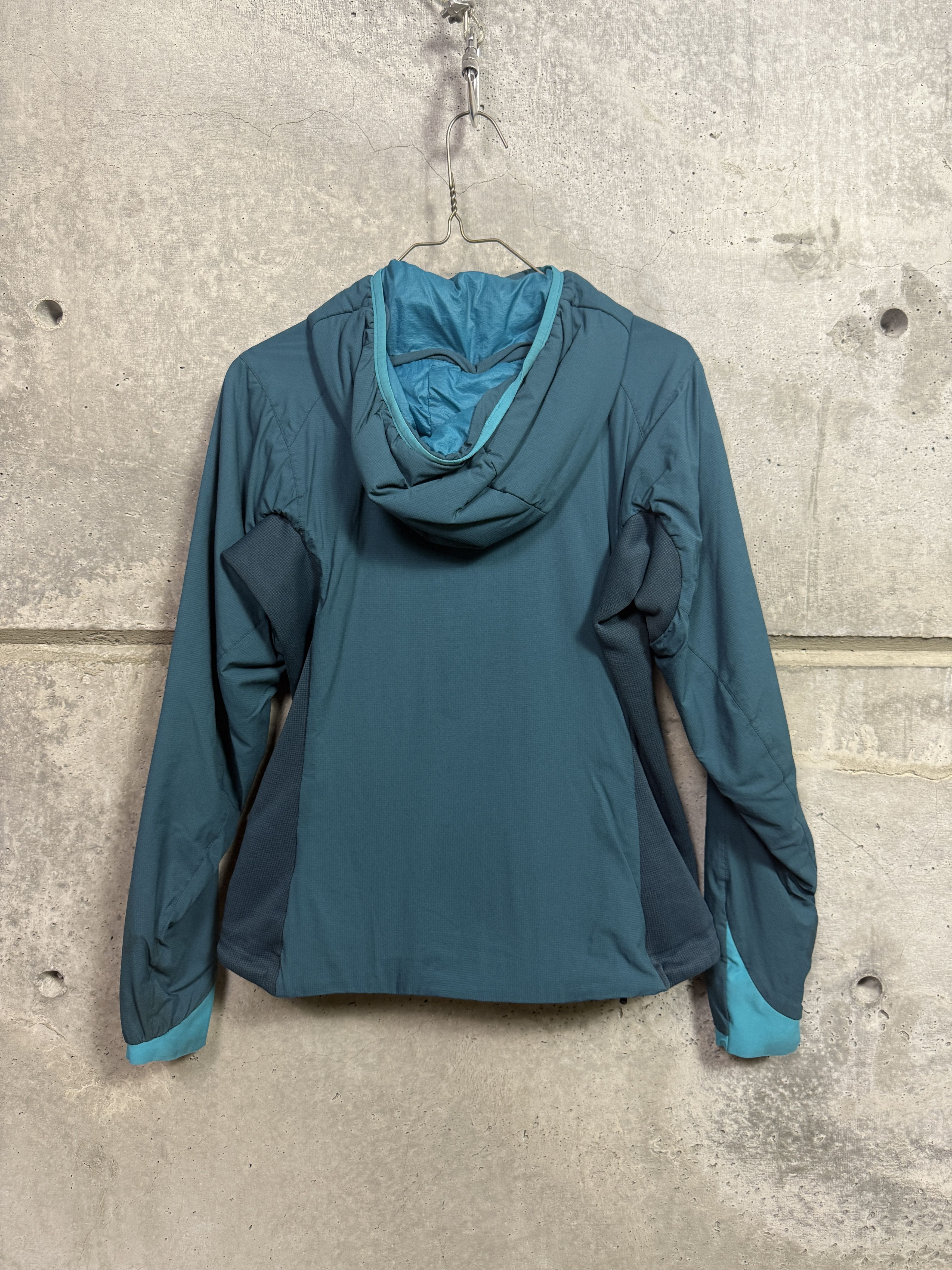 Arc'teryx Arc'Teryx Atom LT Insulated Hoodie Size XS / US 0-2 / IT 36-38 - 4 Thumbnail