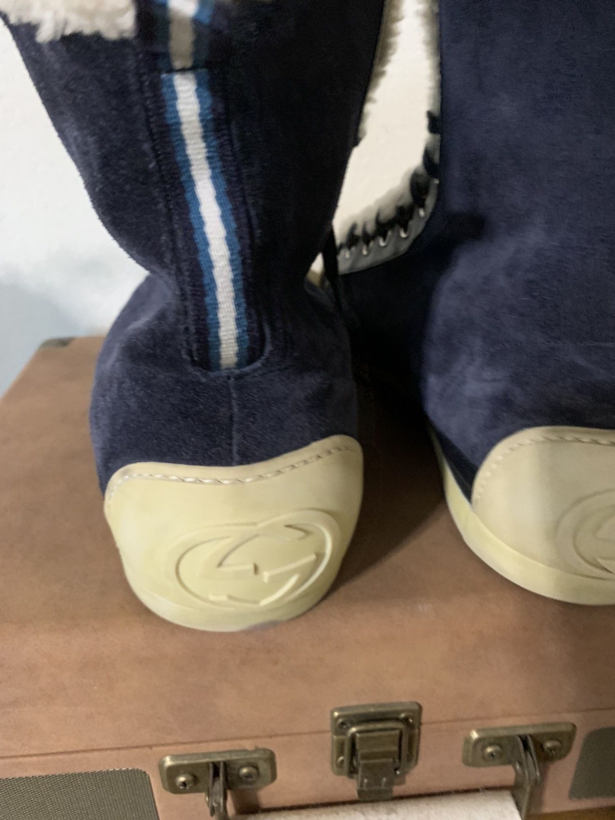 Gucci Suede Shearling Fashion Sneakers Size US 10.5 / EU 43-44 - 7 Thumbnail