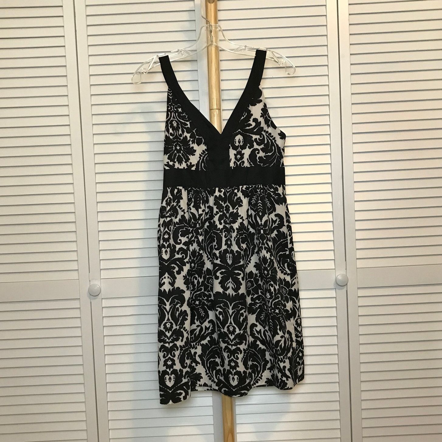 Other Ann Taylor LOFT Floral V-Neck Sleeveless Dress 6P Size M / US 6-8 / IT 42-44 - 2 Thumbnail