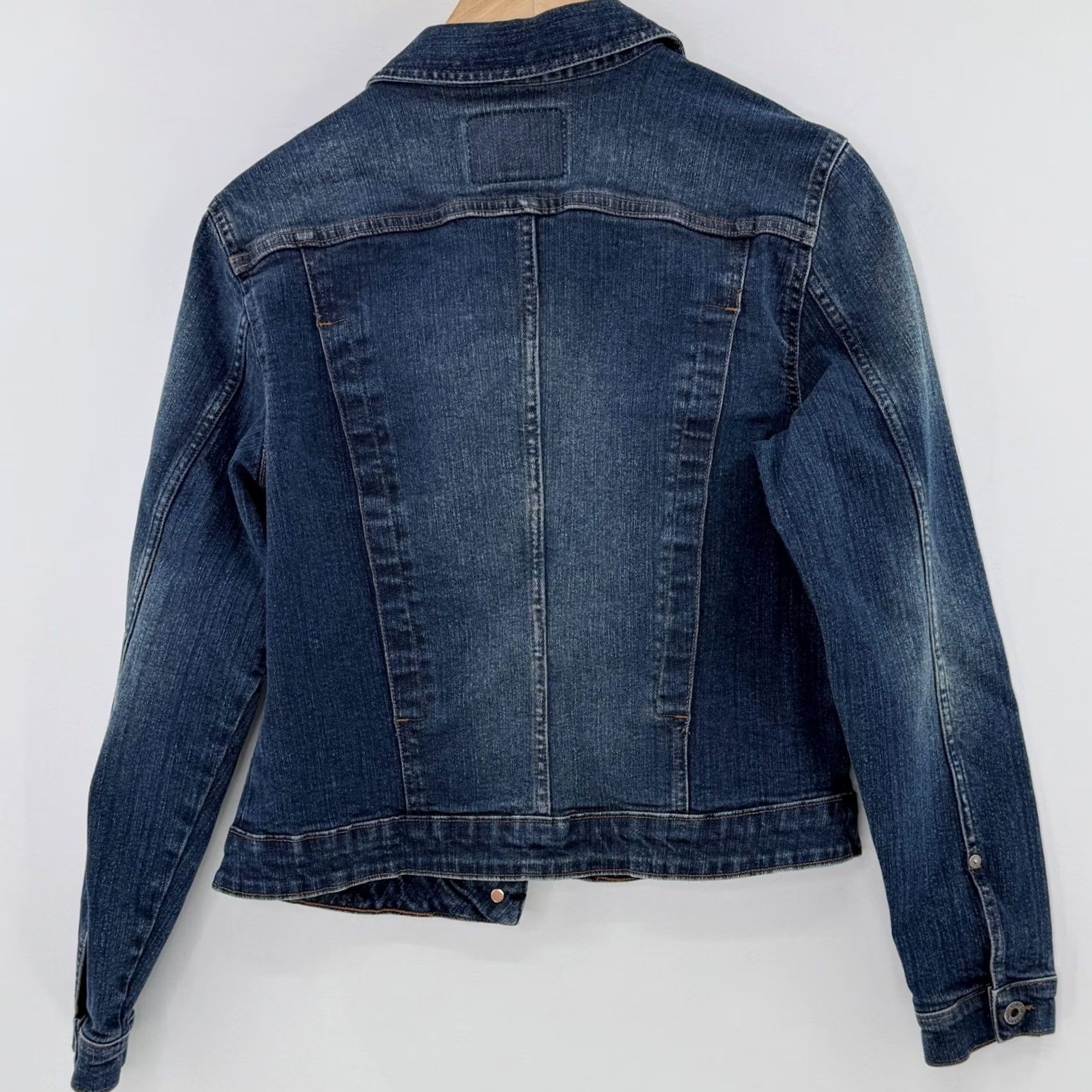 Guess VINTAGE Guess Womens Denim Jacket Blue Embellished Pockets Button Front L Cotton Spandex Size L / US 10 / IT 46 - 2 Thumbnail