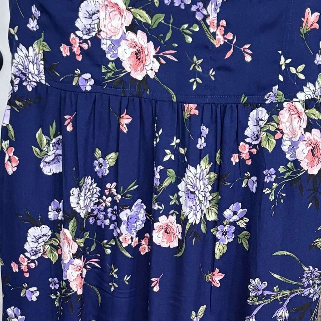 Other Floral jumpsuit M NWT band of gypsies Size 28" / US 6 / IT 42 - 2 Thumbnail