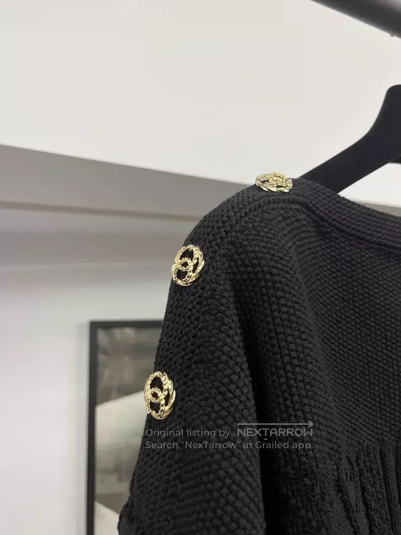 Chanel Chanel Black one-shoulder knitted sweater Size XXS / US 00 / IT 34 - 3 Thumbnail